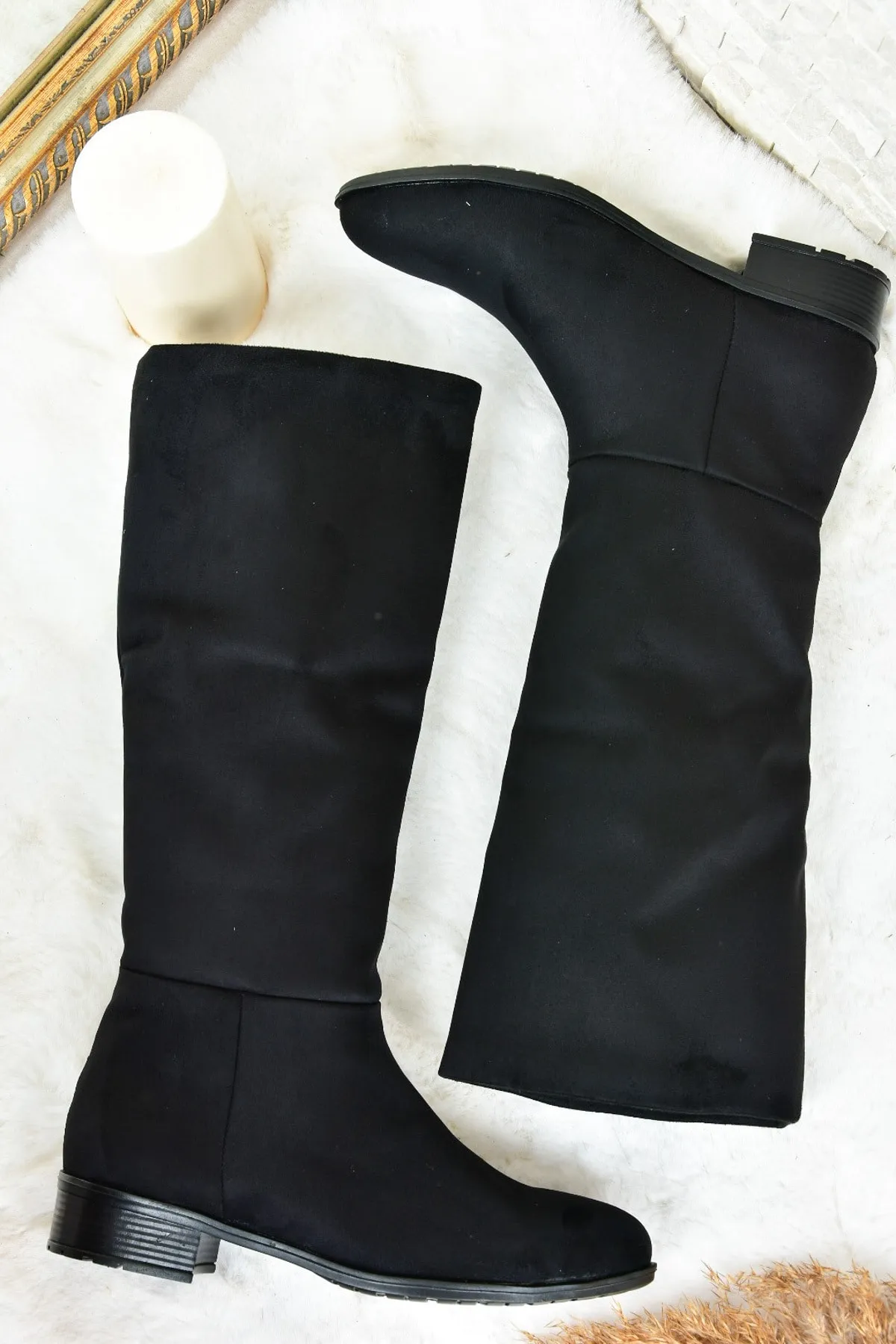 Fox Shoes  Tägliche Damenstiefel aus schwarzem Wildleder mit flacher Sohle L726600902