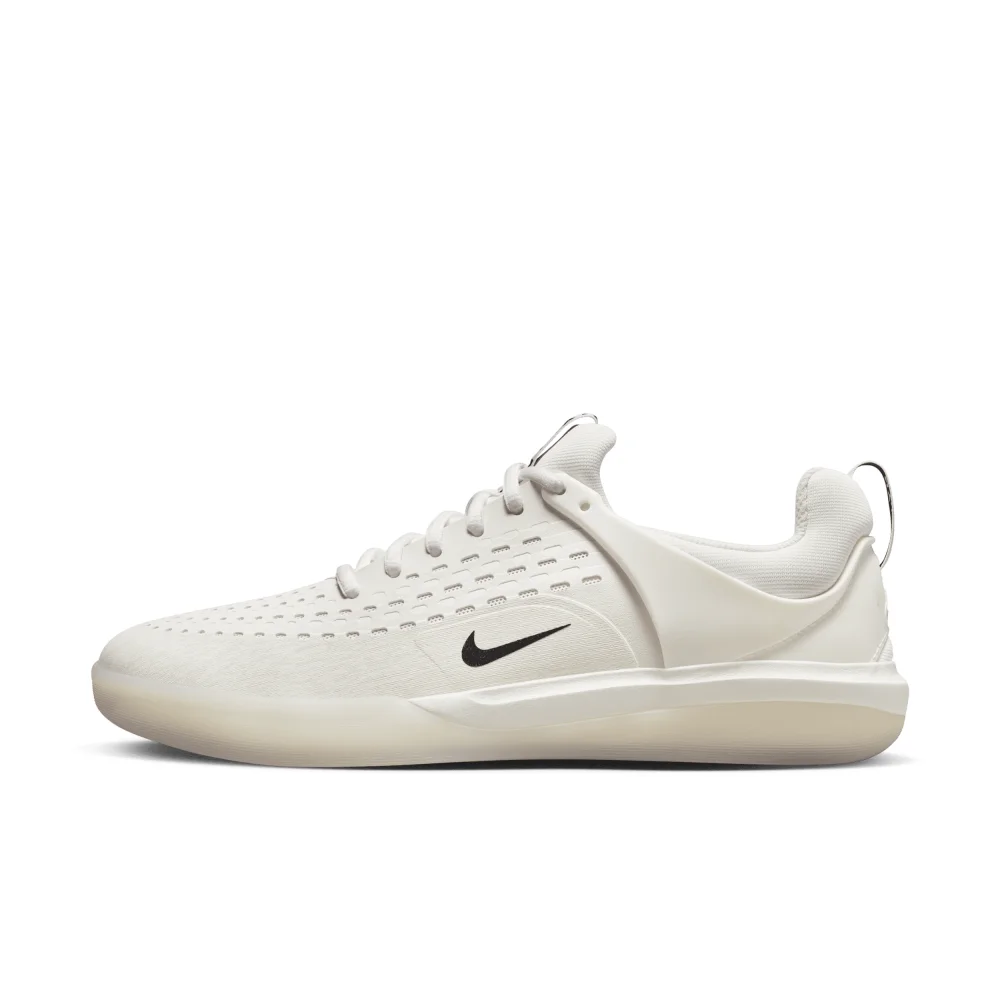 Nike Zoom SB Nyjah 3 DJ6130-100 / weiss