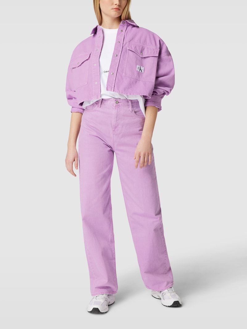Oversized Jeansjacke mit Label-Patch in violett