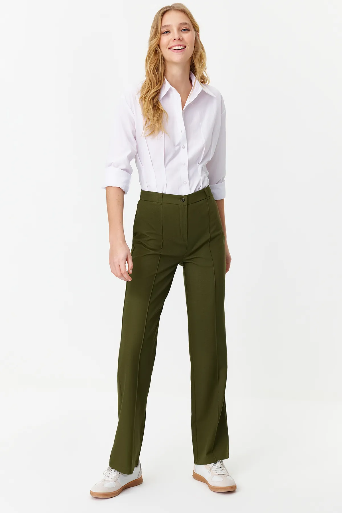 Trendyol Collection  Khakifarbene gerade/gerade geschnittene, hoch taillierte, gerippte Webhose mit Nähten TWOSS21PL0093