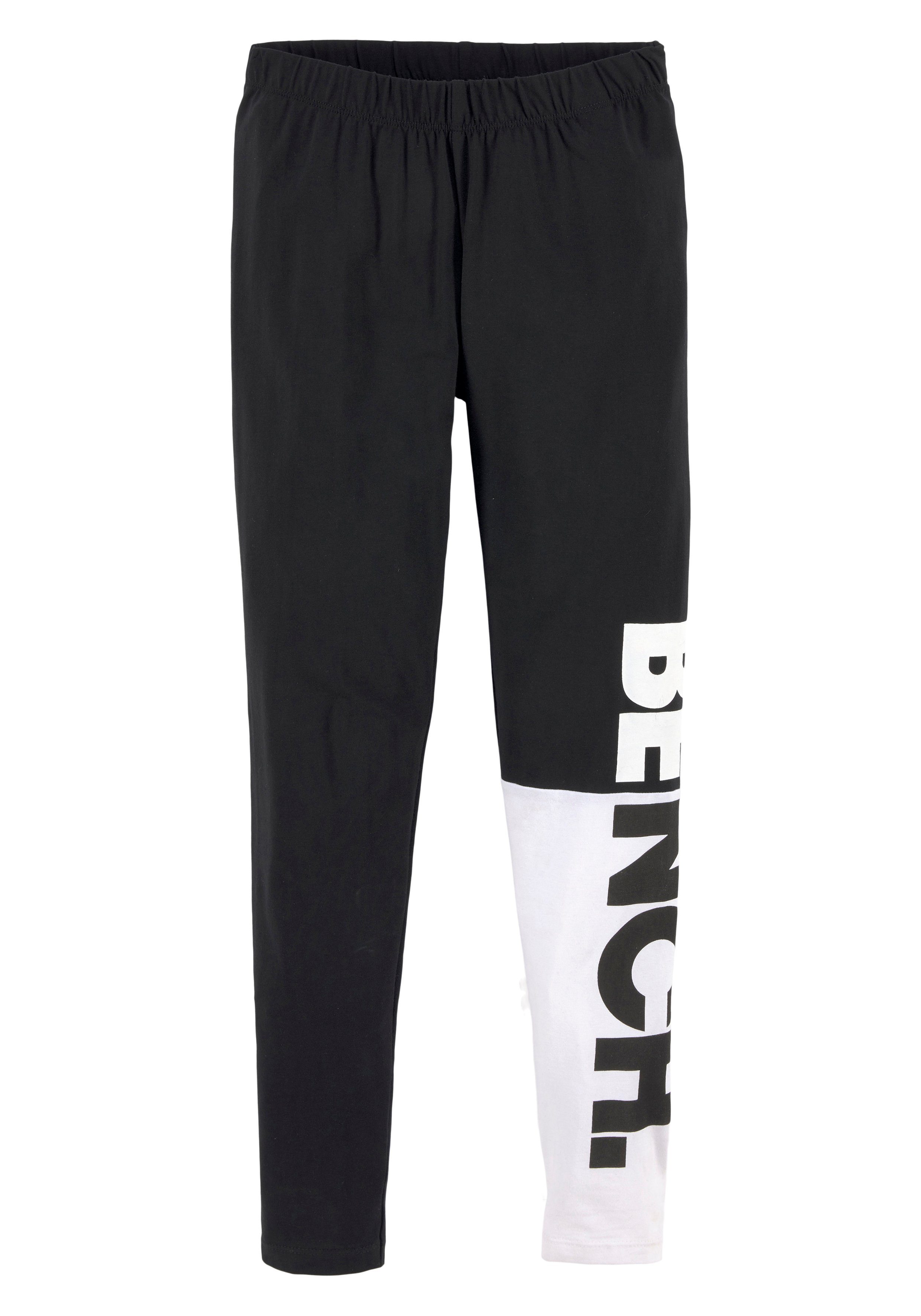 Bench. Leggings mit großem BENCH Druck