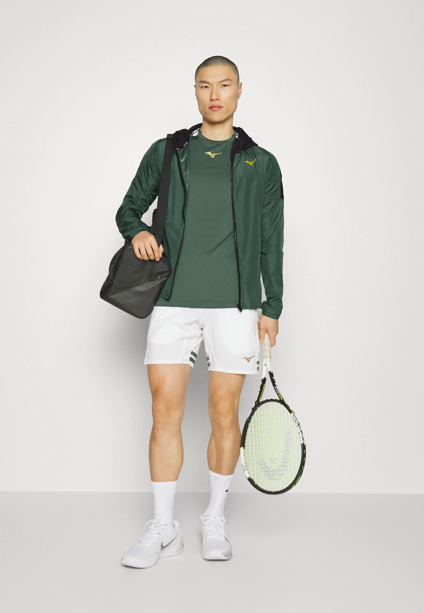 Chaqueta con capucha Mizuno - Cortavientos