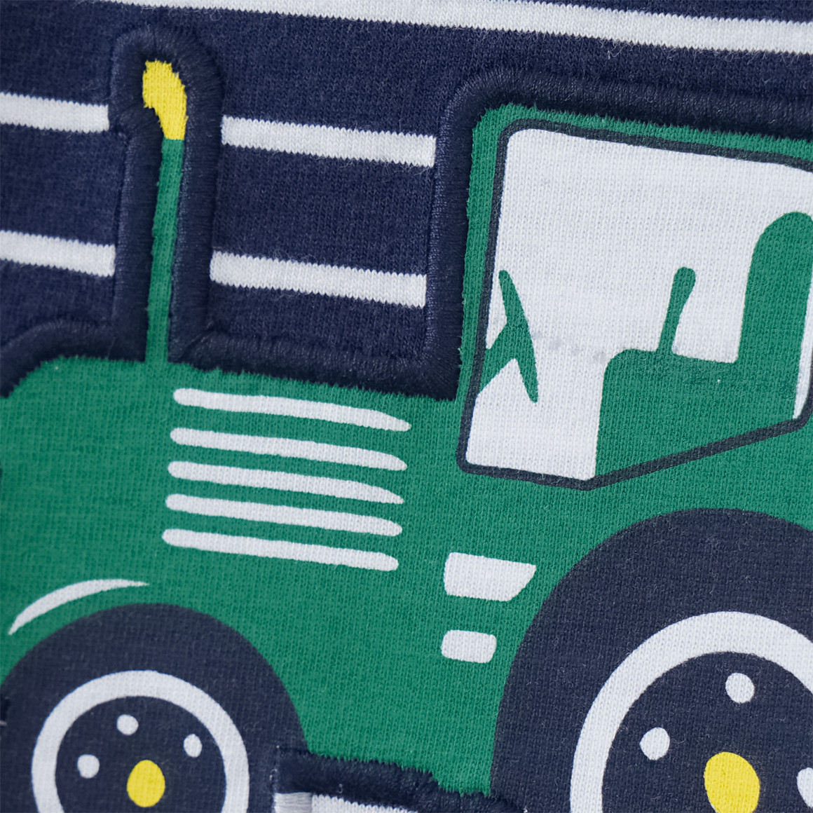 Kinder Langarmshirt mit Trecker-Applikation