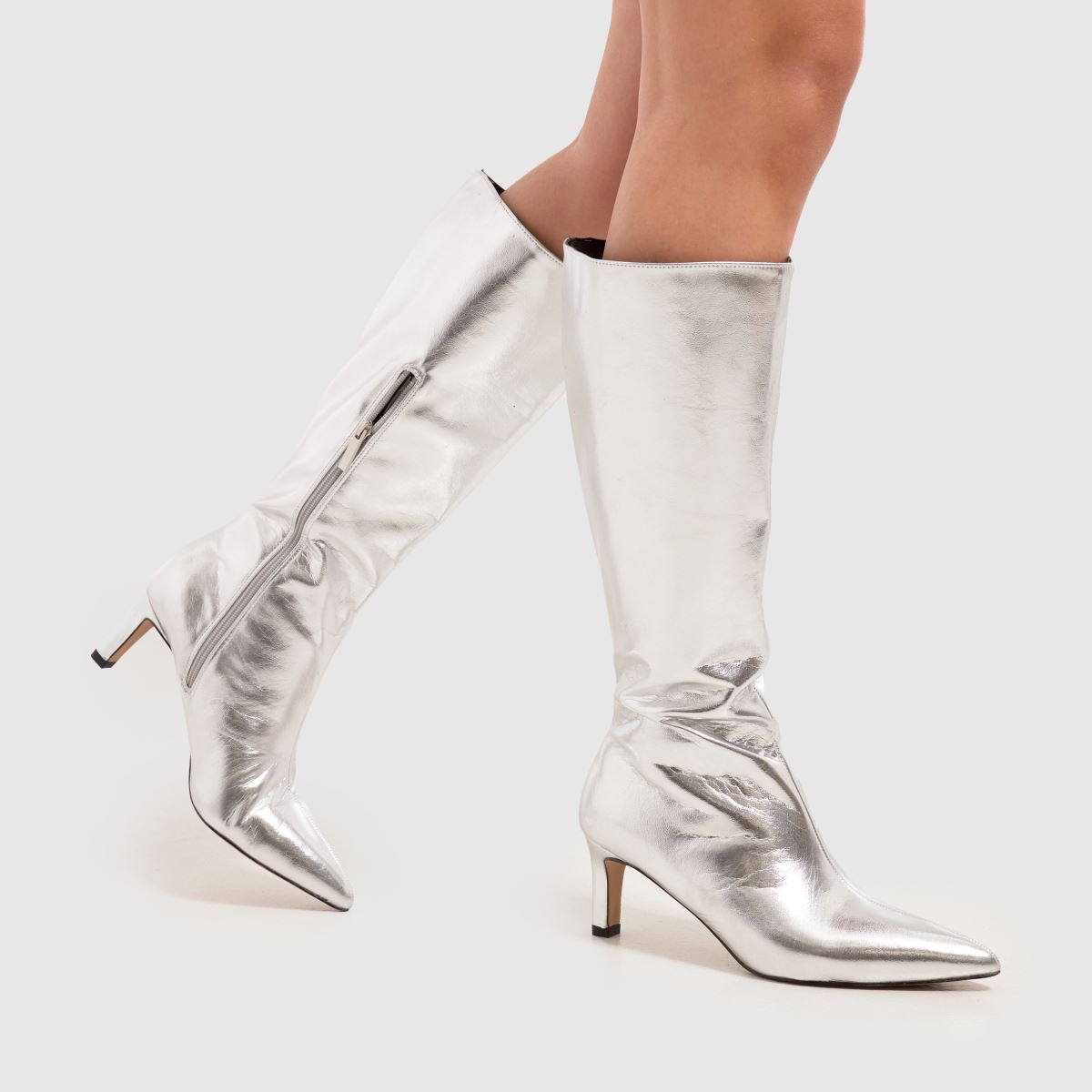 Schuh Dottie – Silverfärgade knähöga stövlar