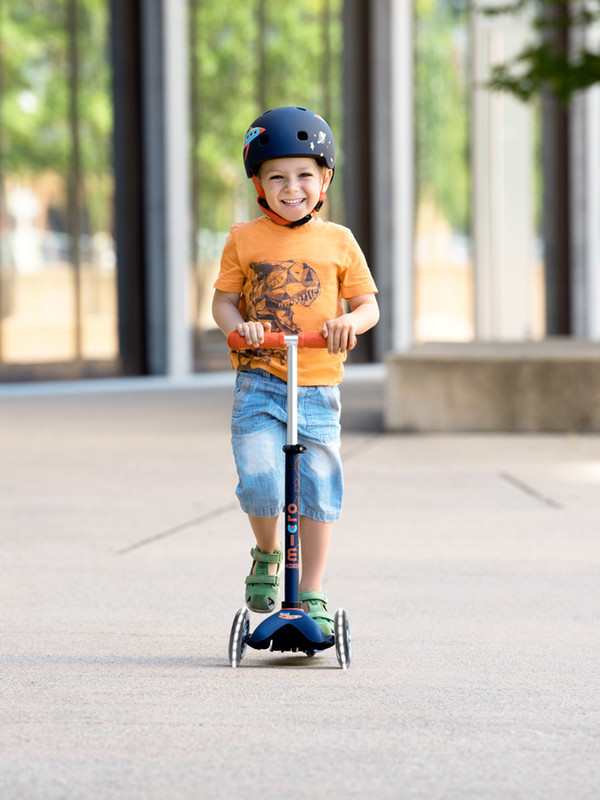 Trottinette 3 roues pliable – Mini Micro Deluxe Pliable Bleu Marine