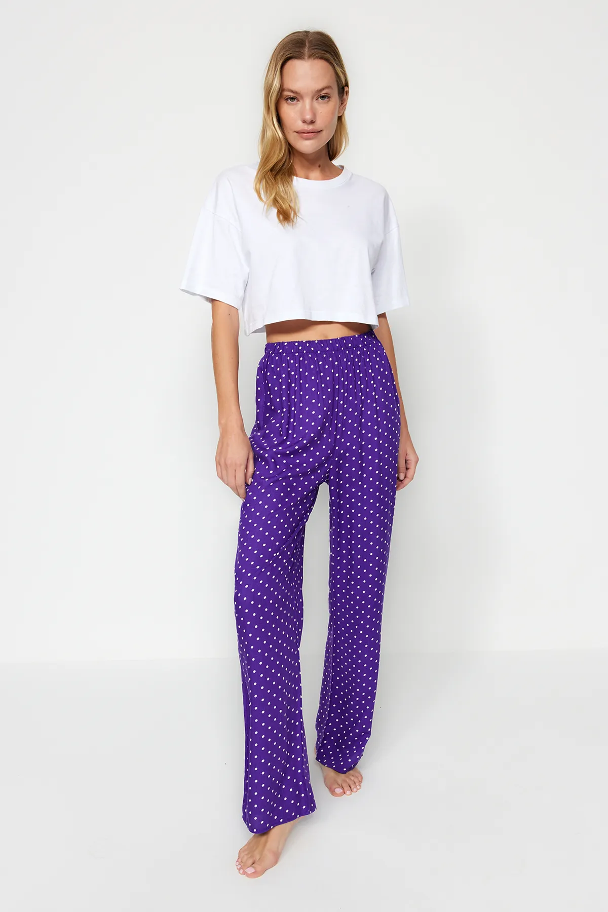 Trendyol Collection  2er-Pack Pyjamahosen aus gewebter Viskose mit Polka-Dot-Muster THMAW24PJ00009