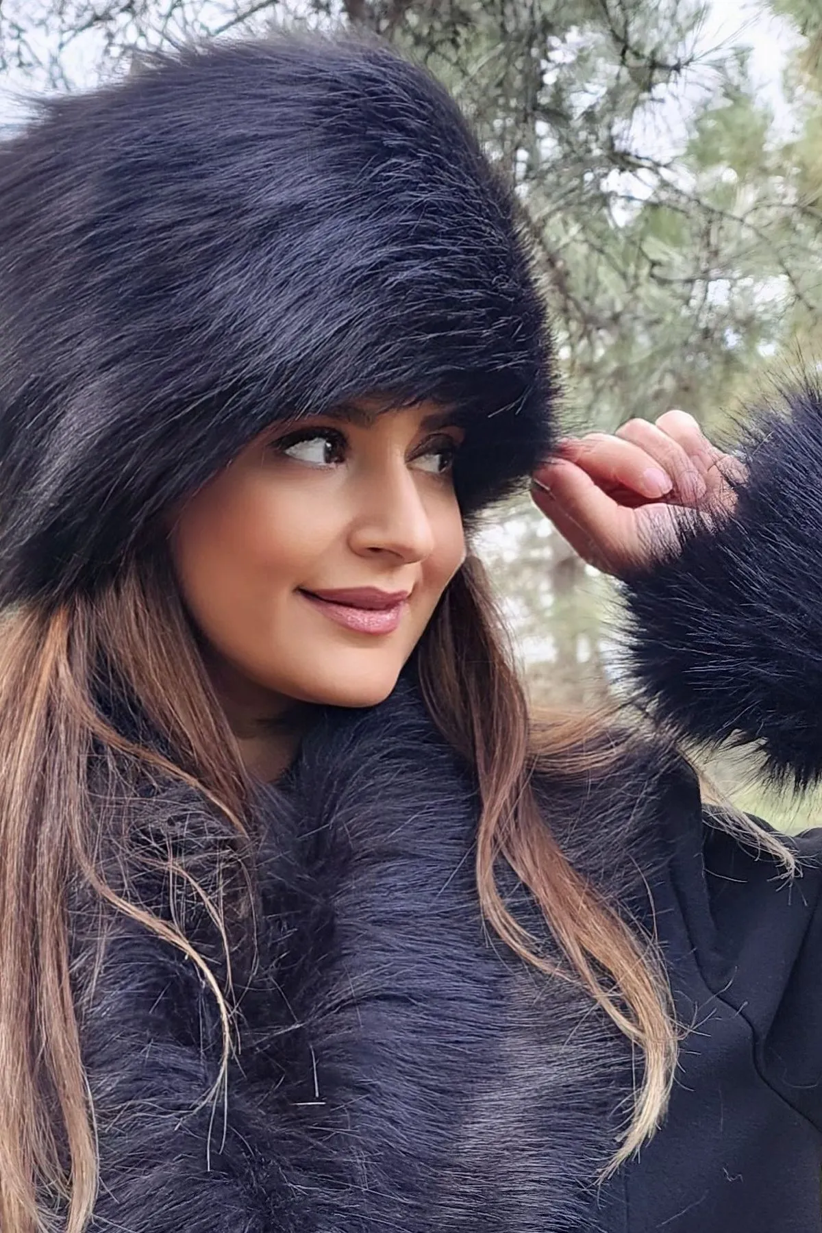 Mağazam Online  Winter-Kalpak-Mütze aus Kunstfell – gemütlicher Pullover im russischen Stil