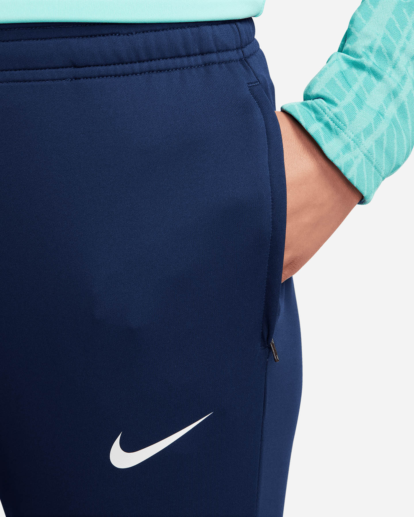 Futbalové šortky Nike Strike Soccer W DX0496-410