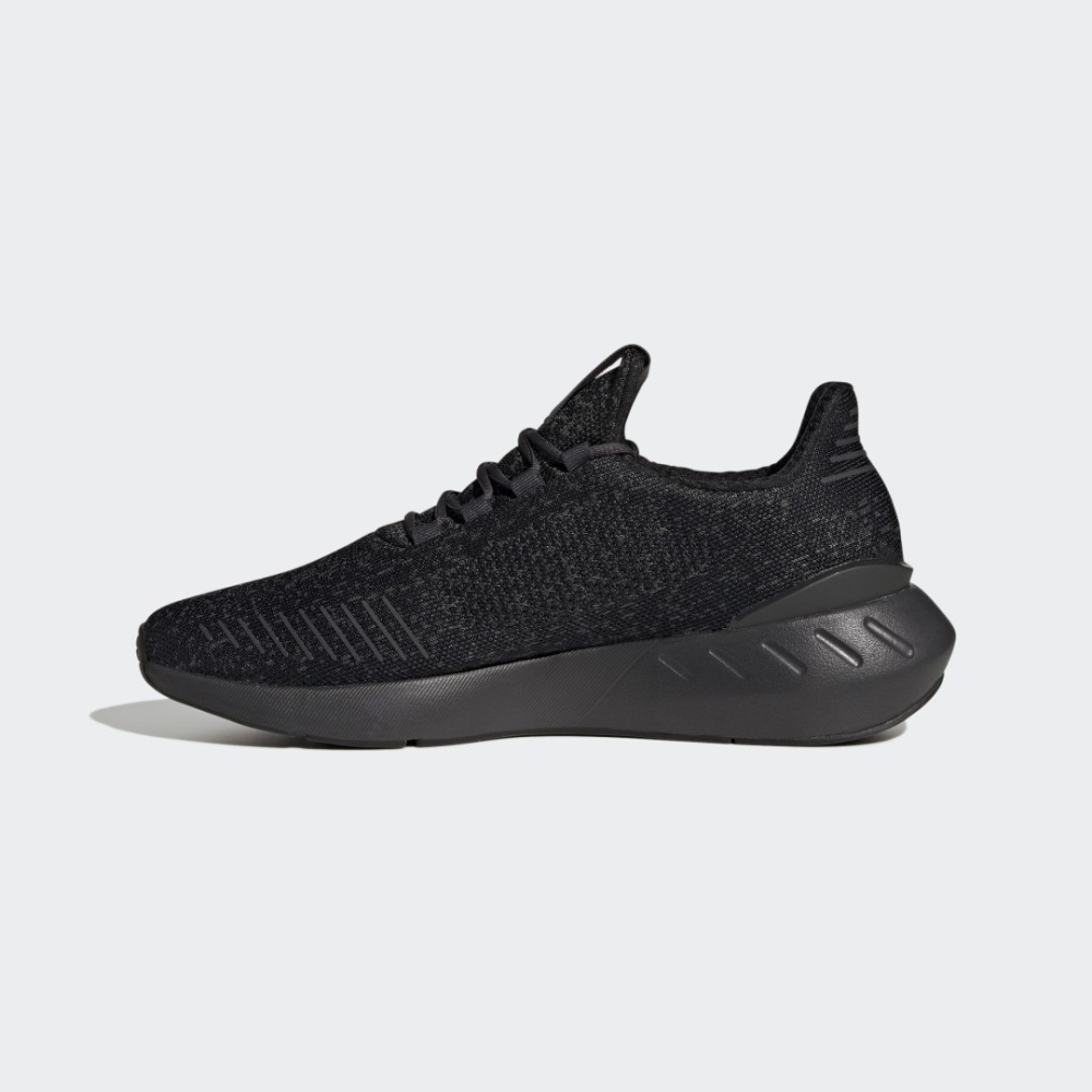adidas Swift Run 22 GY1940 / schwarz