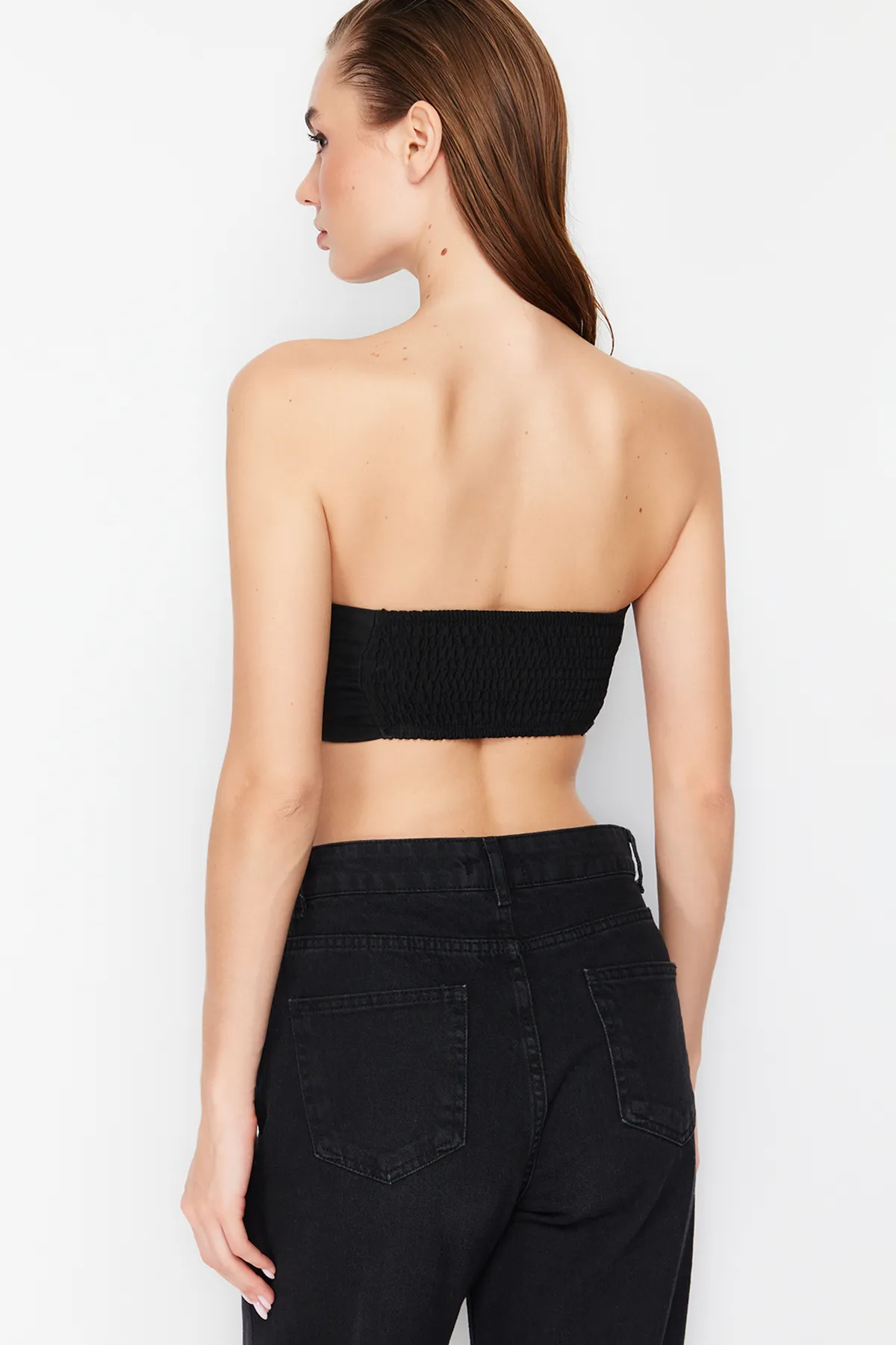 Trendyol Collection  Schwarzes Crop-Bustier mit Gips TPRSS24BS00013