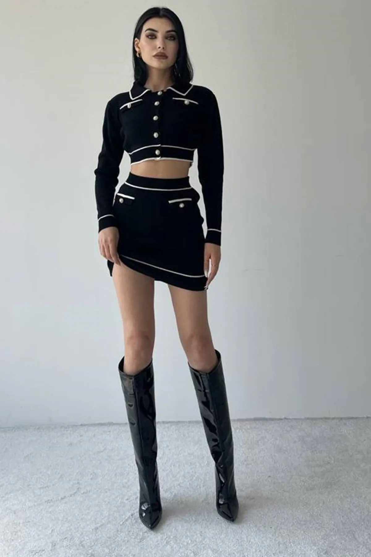 lovebox  Flexibler Strickstoff, Polokragen mit Knopfleiste, langärmeliges kurzes Sweatshirt und Rock, schwarzes Unterteil, Oberteil, Set 185