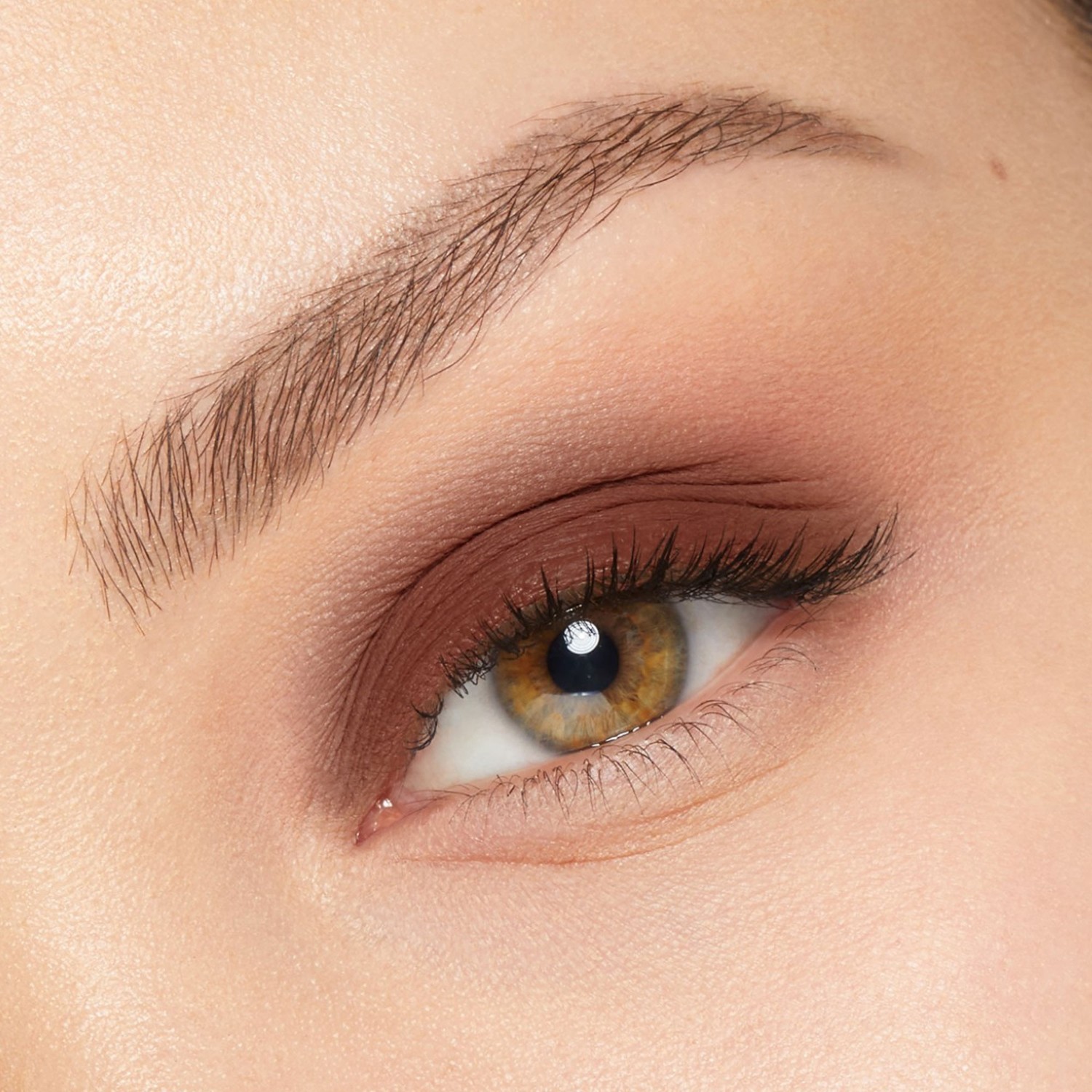 KYLIE COSMETICS Matt flytende øyenskygge
