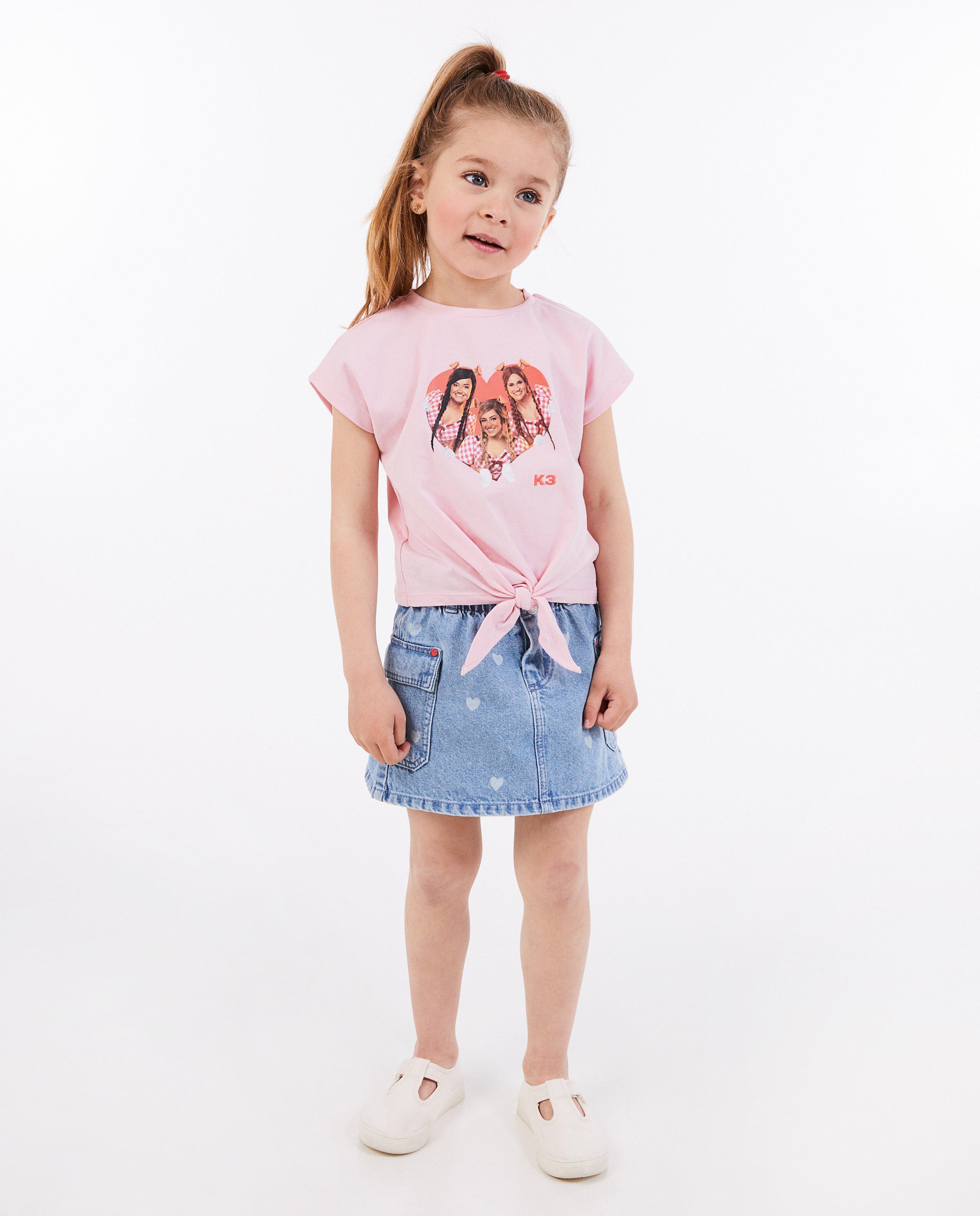 Tricou K3 cu imprimeu foto K3 Cei Trei Purceluși roz deschis