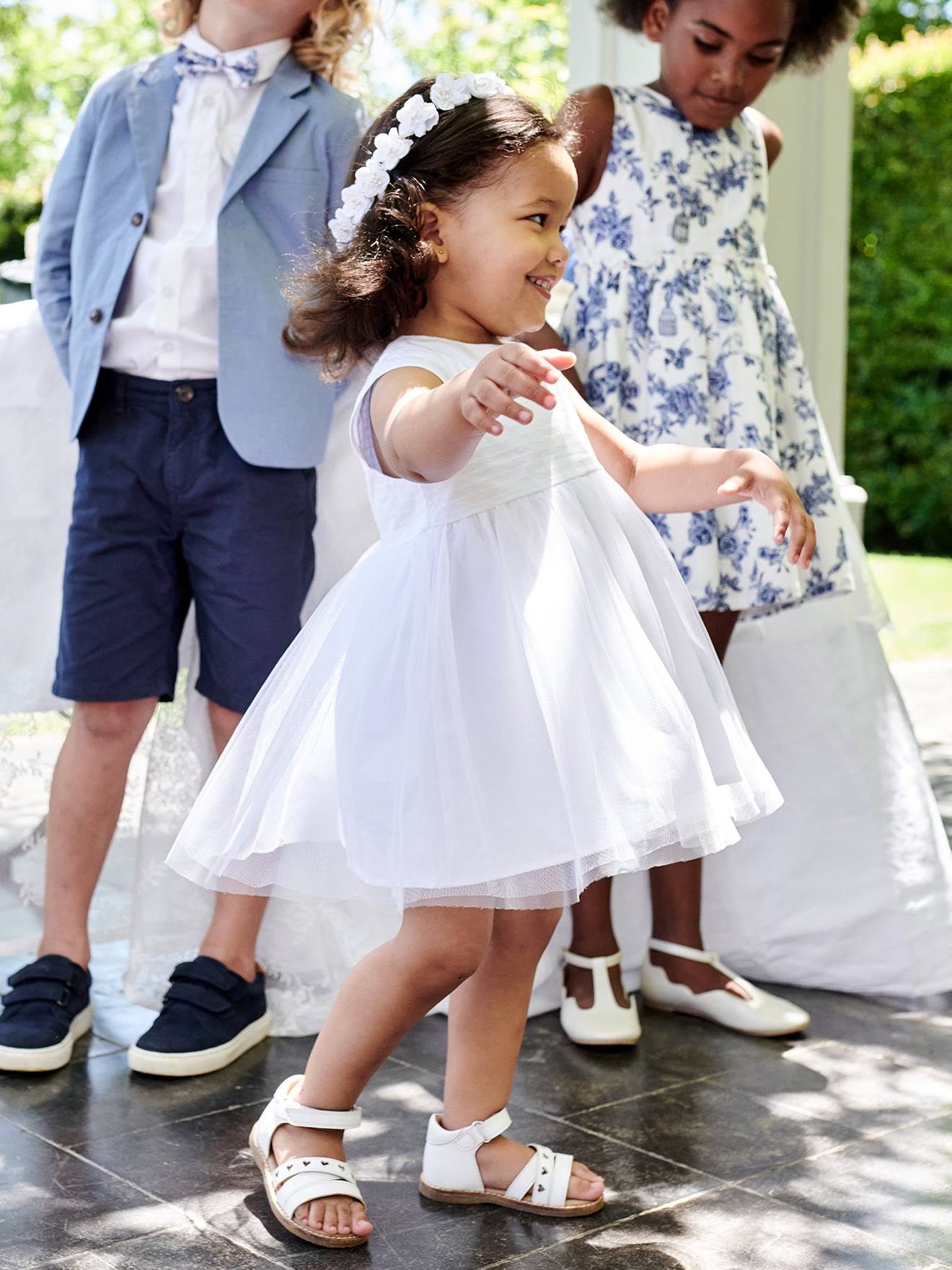 Robe de cérémonie bébé avec tulle blanc