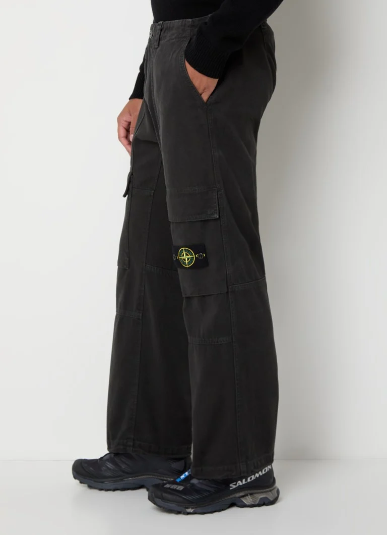 Pantaloni cargo cu croi larg Stone Island 30601 și logo