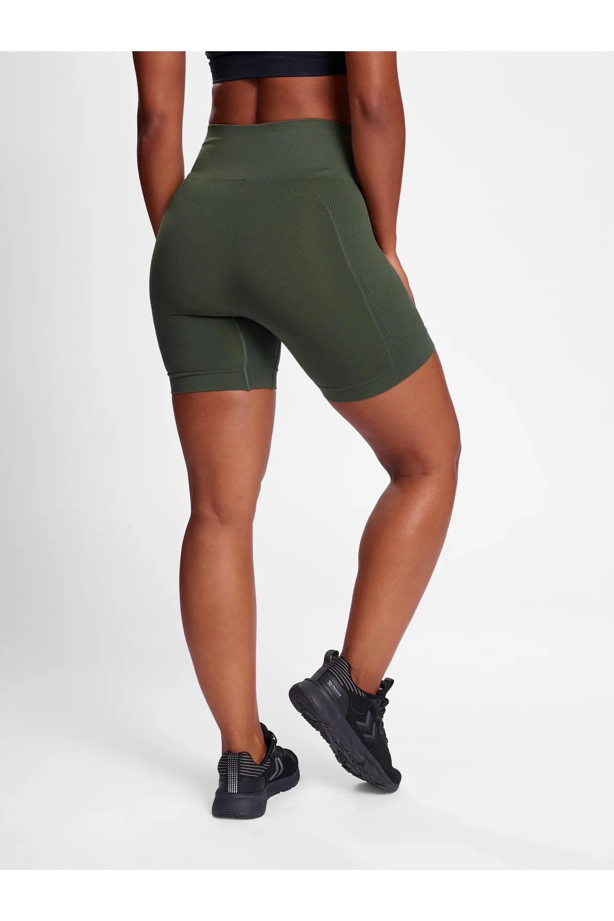 hummel  Shorts - Grün - Mittlerer Bund