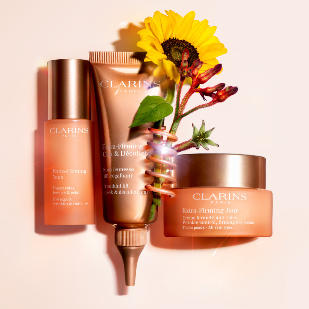 Clarins Extra-Firming Cou et Décolleté anti-âge Soin jeunesse lift-regalbant
