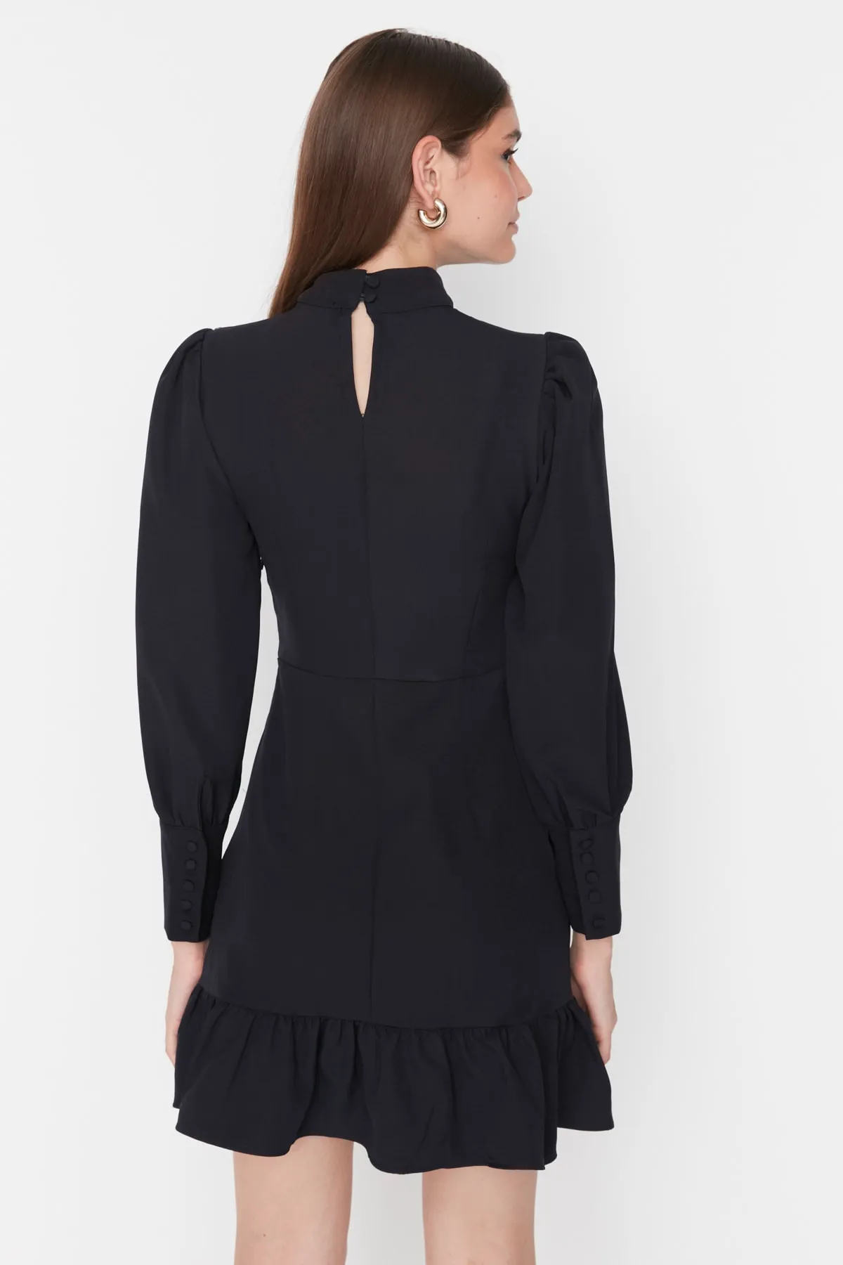 Trendyol Collection  Marineblaues gewebtes Kleid mit Mini-Stehkragen und Volant TWOAW21EL1816