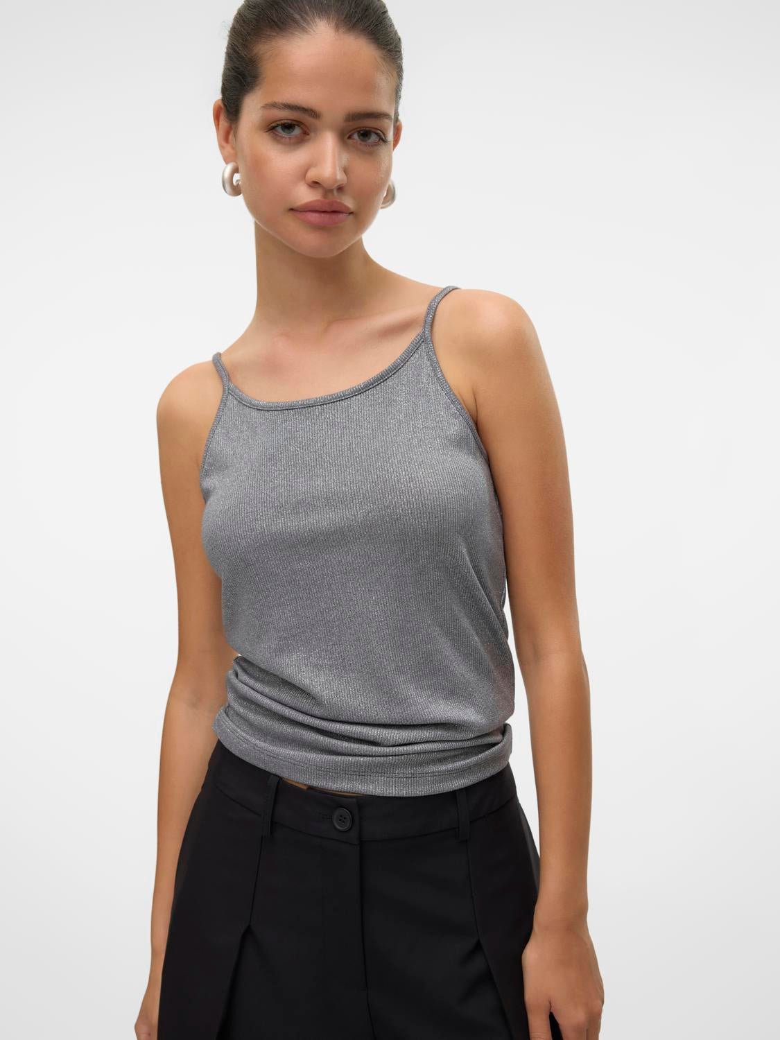 VMNICHOLLE Top