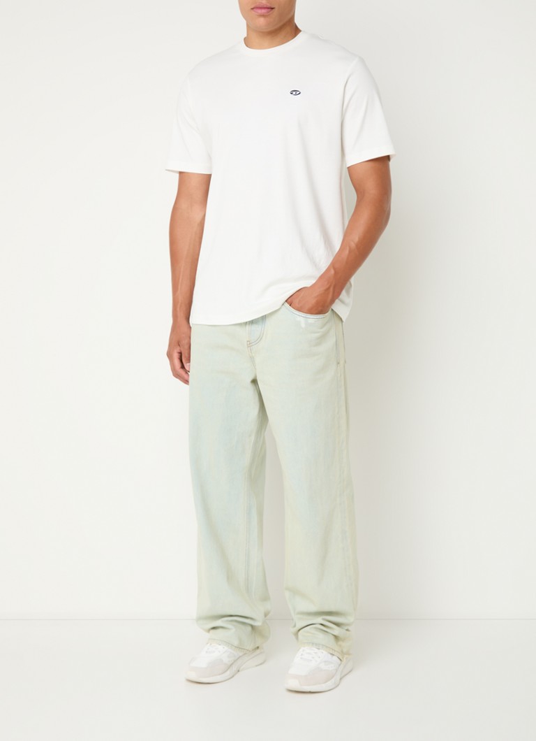 Jeansy Diesel 2001 D-Macro o prostym kroju, jasne spranie