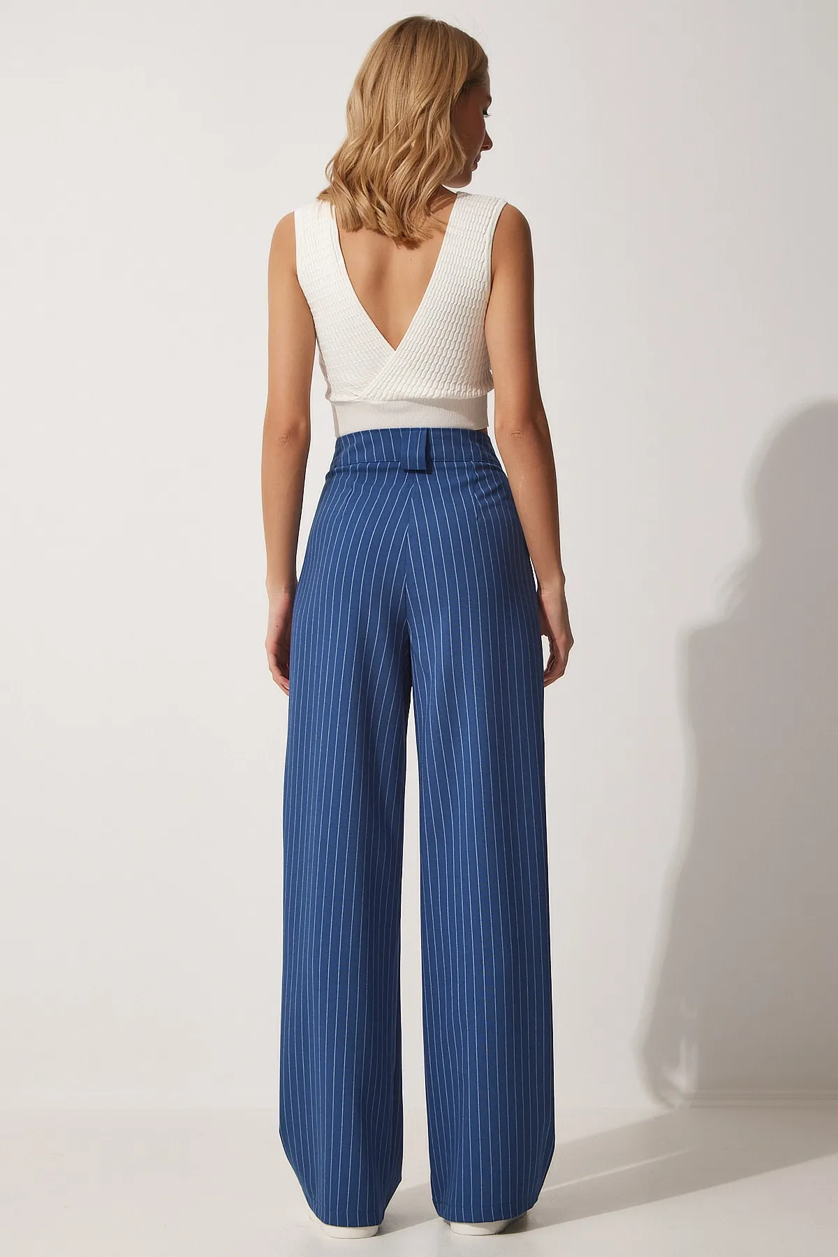 Happiness İstanbul  Dunkelblaue Damen-Plisseehose mit weitem Bein GK00008
