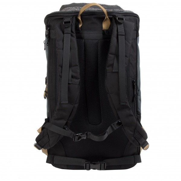 Doughnut - Dynamic Large 22 Shield Series - Daypack