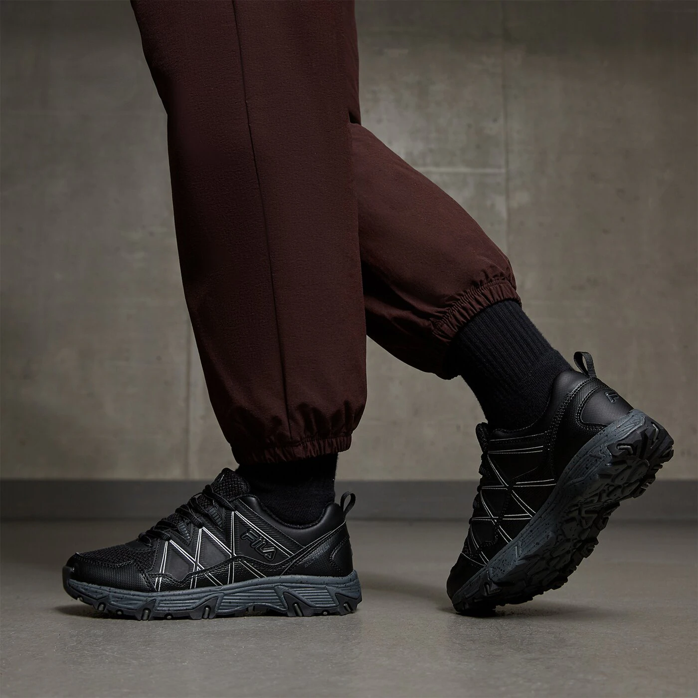 FILA AT PEAK 24 Schwarz