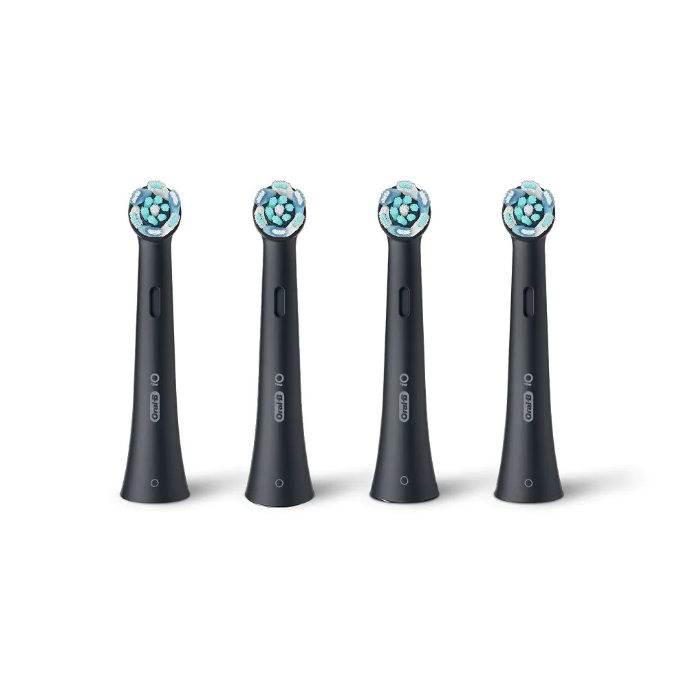„Oral-B Io Ultimate Clean“ juodos dantų šepetėlio galvutės