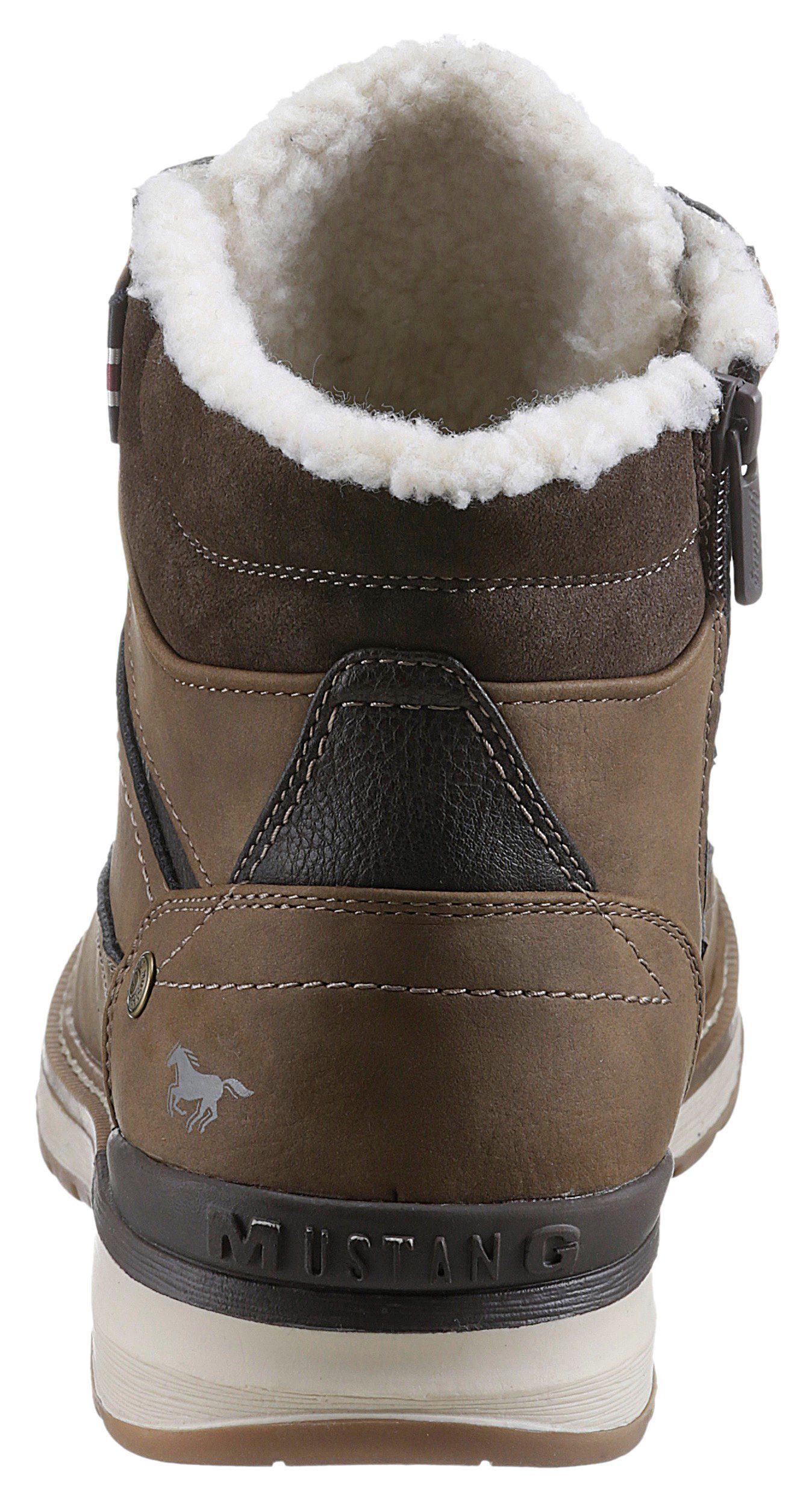Mustang Shoes Winterboots mit Niete und Ziernähten