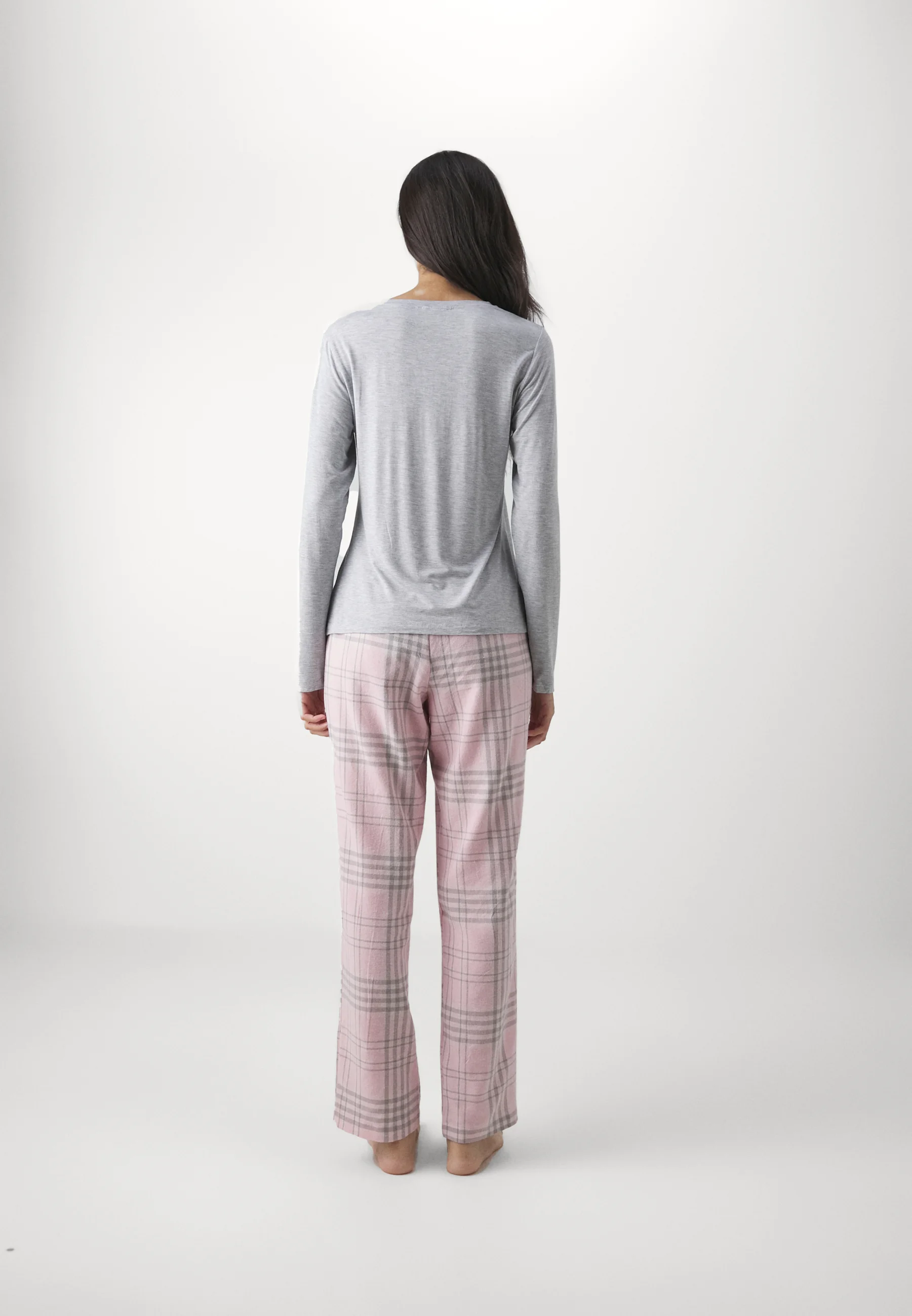 Pijamas de Anna Field