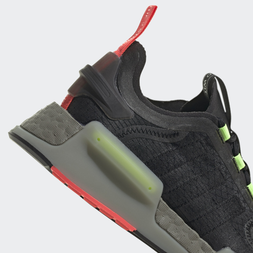 adidas NMD V3 GW5991 / schwarz