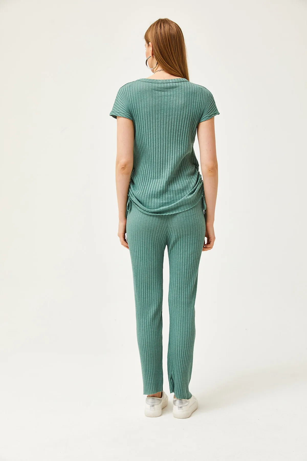 Olalook  Grünes Damen-Set mit geraffter Seite, Bluse und Palazzo-Hose, TKM-19000196