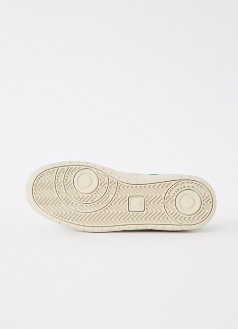Veja V-10 zamšādas kedas