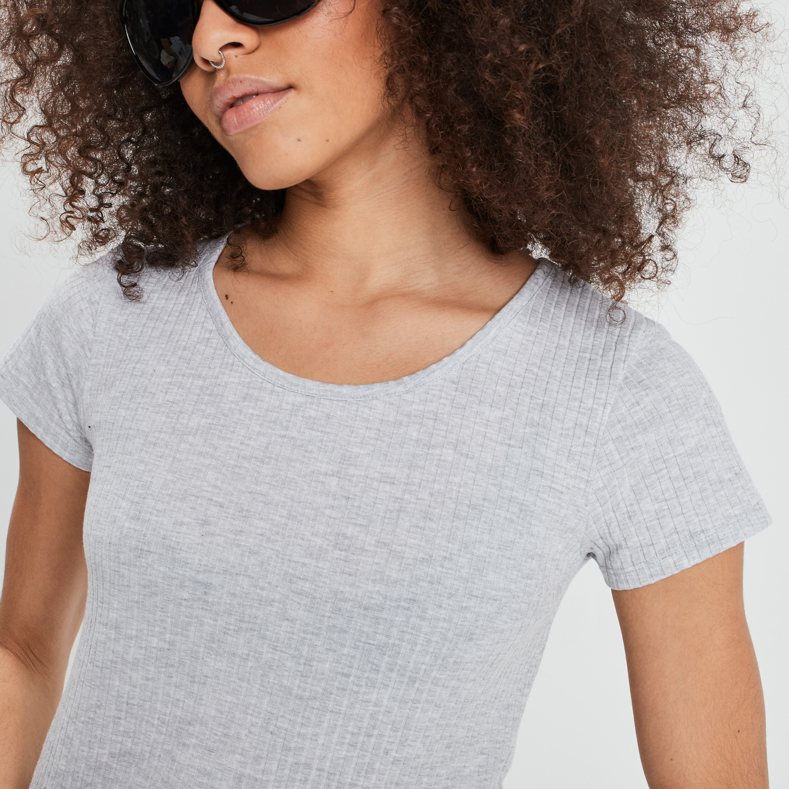 T-shirt manches courtes côtelé gris clair femme | La Halle