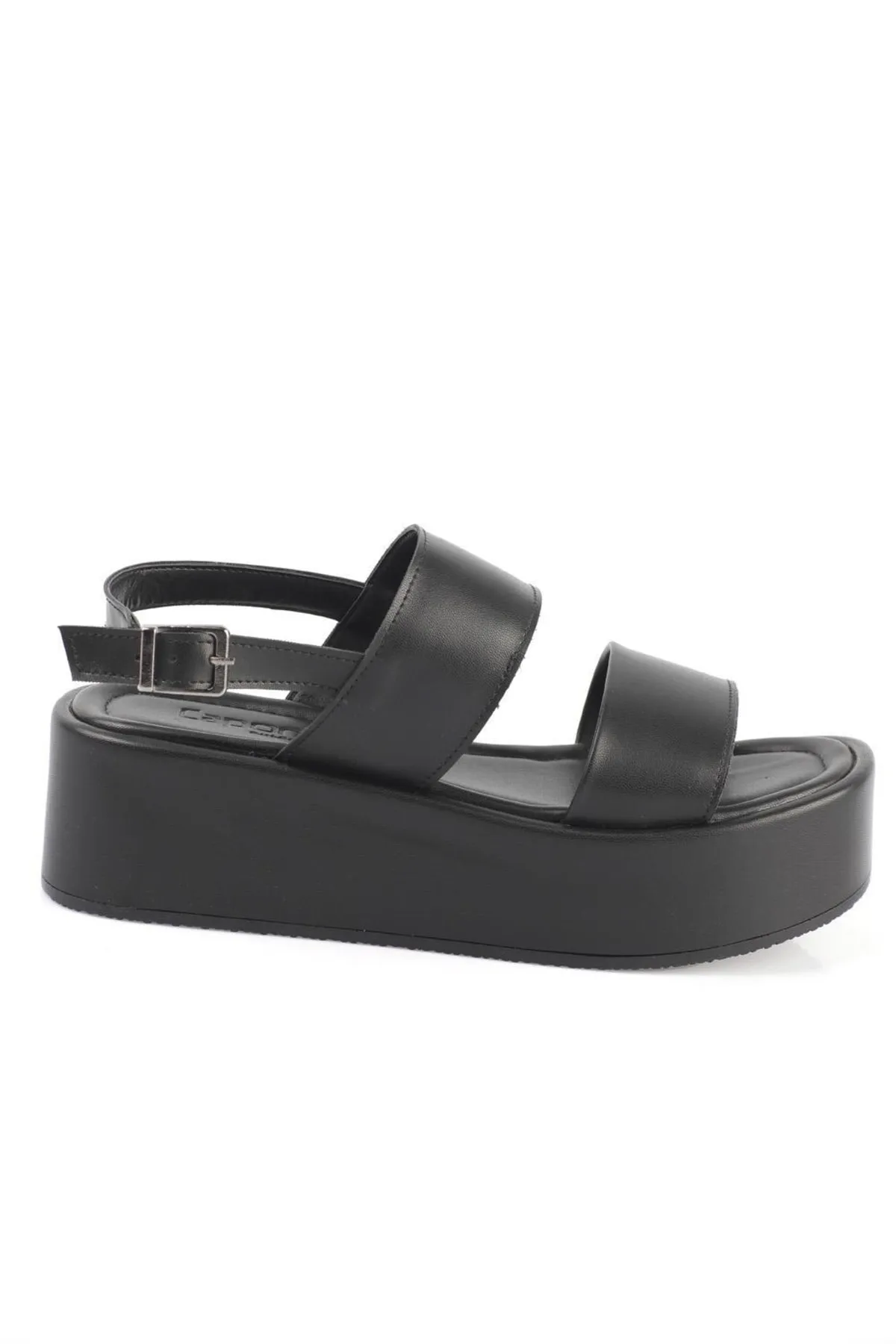 Capone Outfitters  Capone dicke, doppelt geschnürte Keilabsatz-Sandalen für Damen in Schwarz