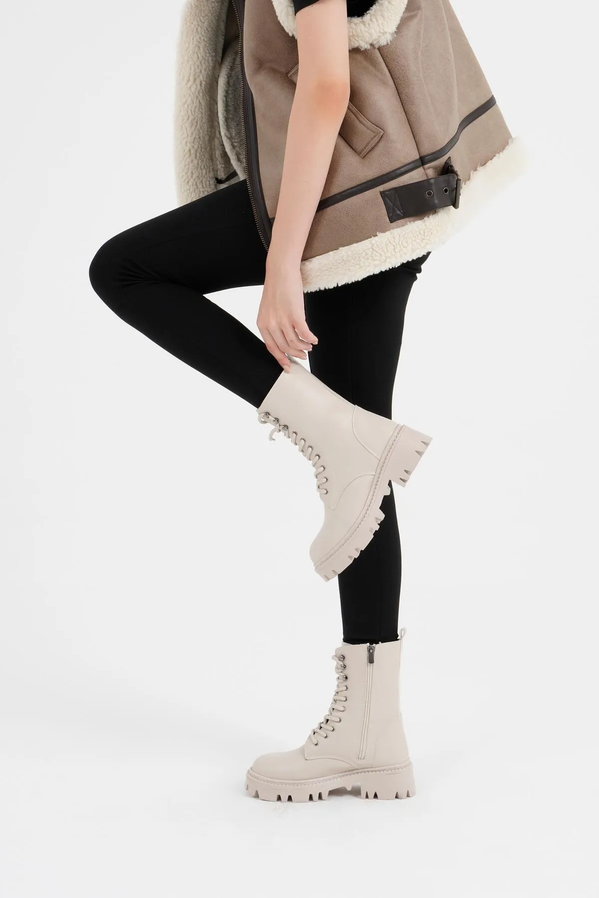 CZ London  Stiefelette - Beige - Blockabsatz