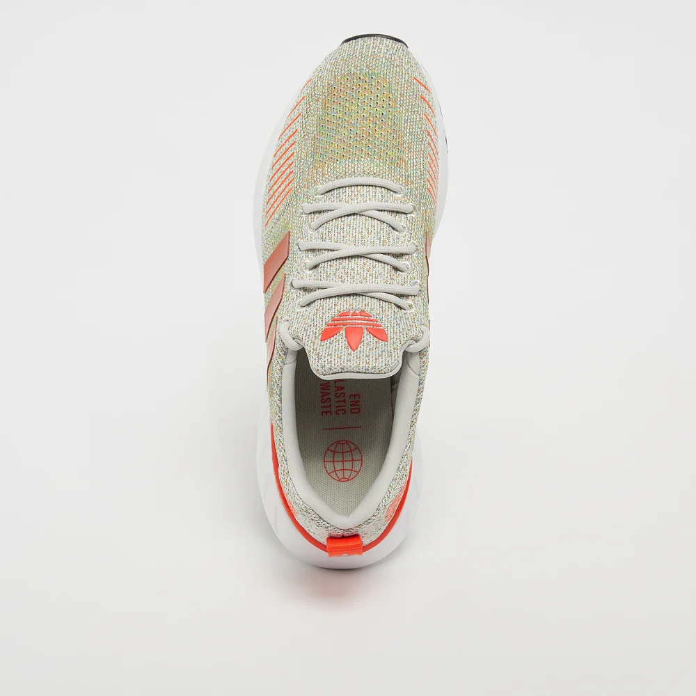 adidas SWIFT Run 22 GW6824 / gelb