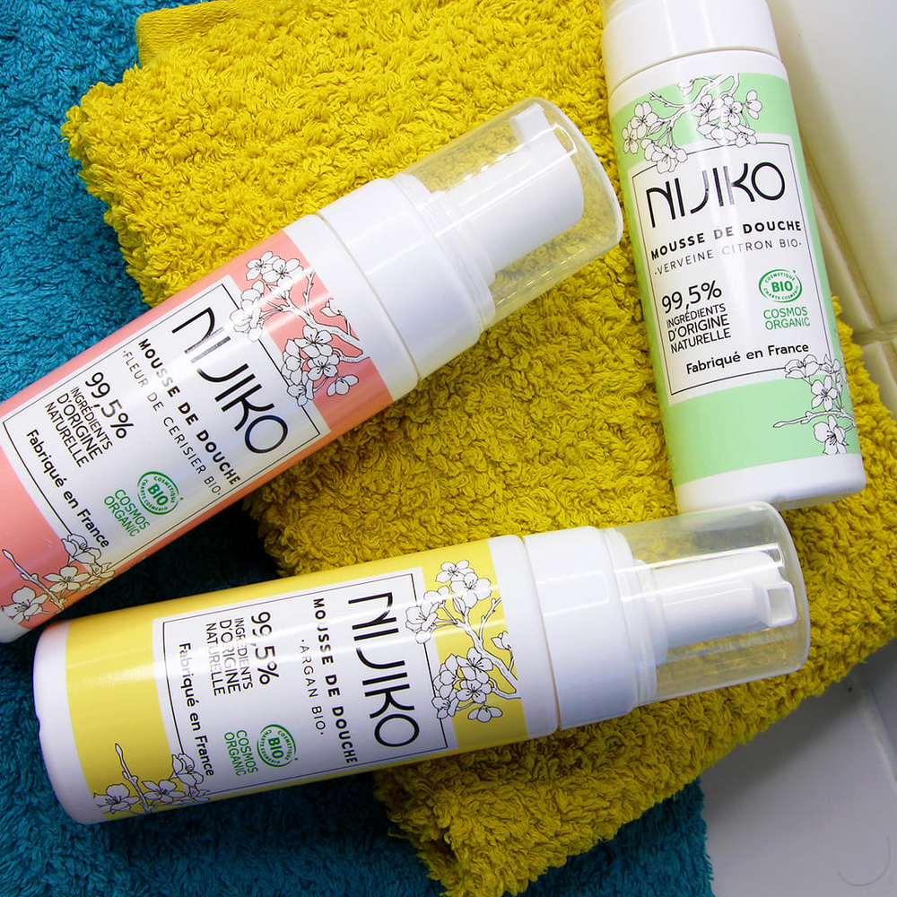 nijiko Mousse de Douche Bio à la Fleur de Cerisier Gel douche