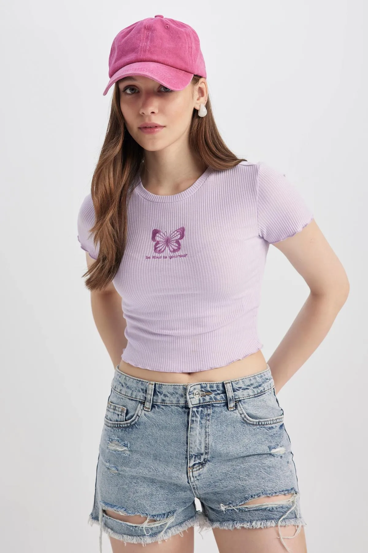 DeFacto  Coool Tailliertes Kurzarm-T-Shirt Z9104az23sm
