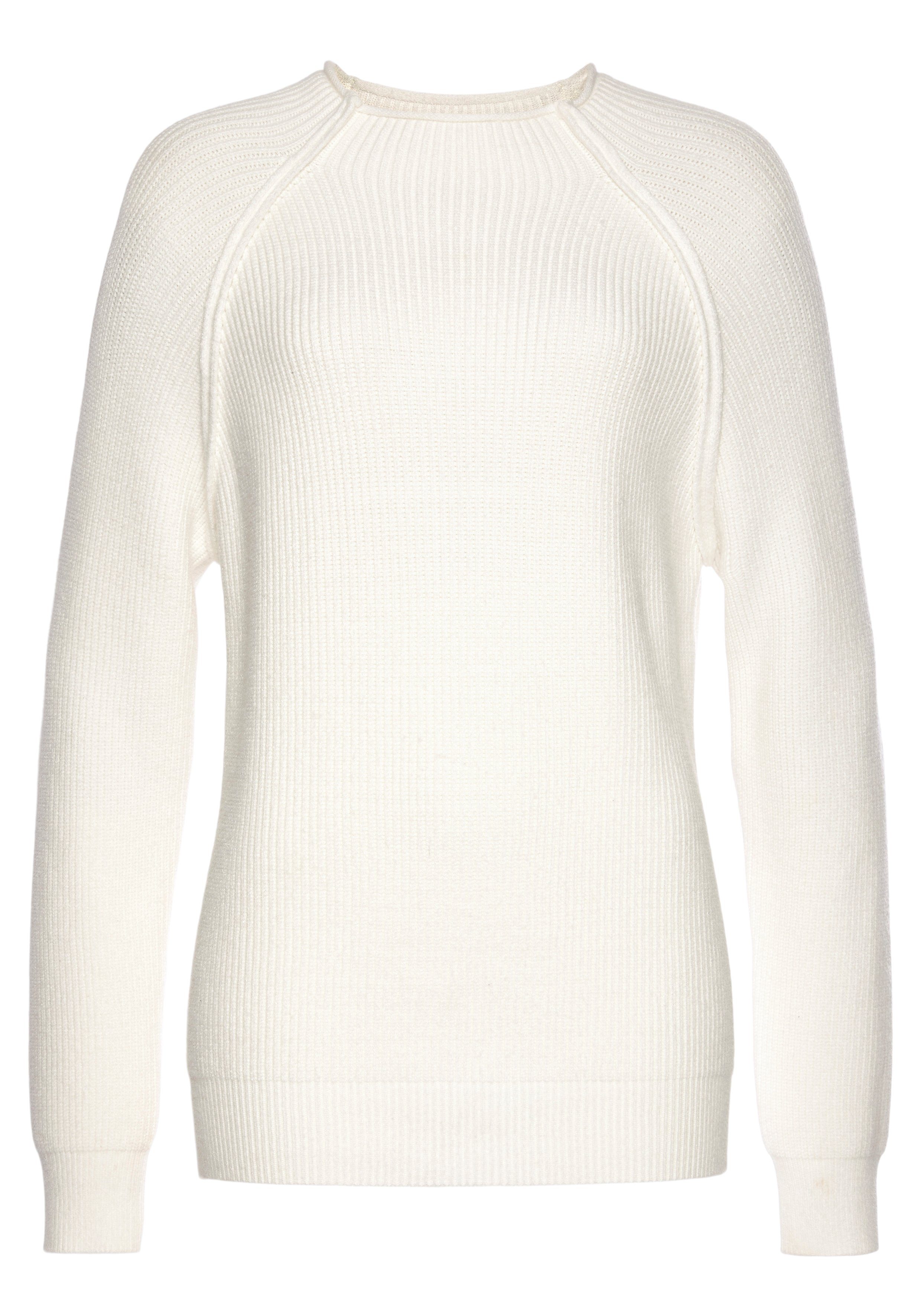 LASCANA Stehkragenpullover mit Herzchendetails