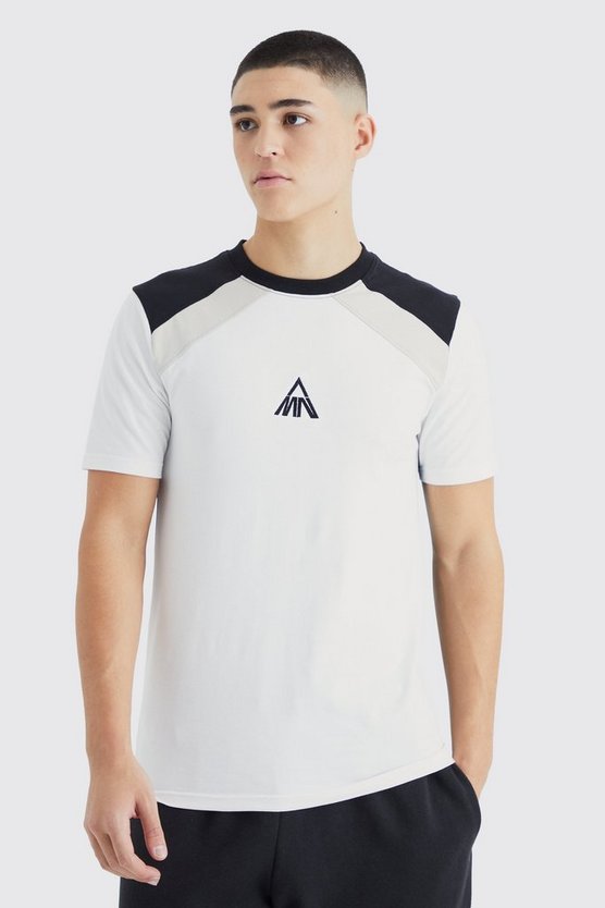 Man Muscle-Fit Colorblock T-Shirt