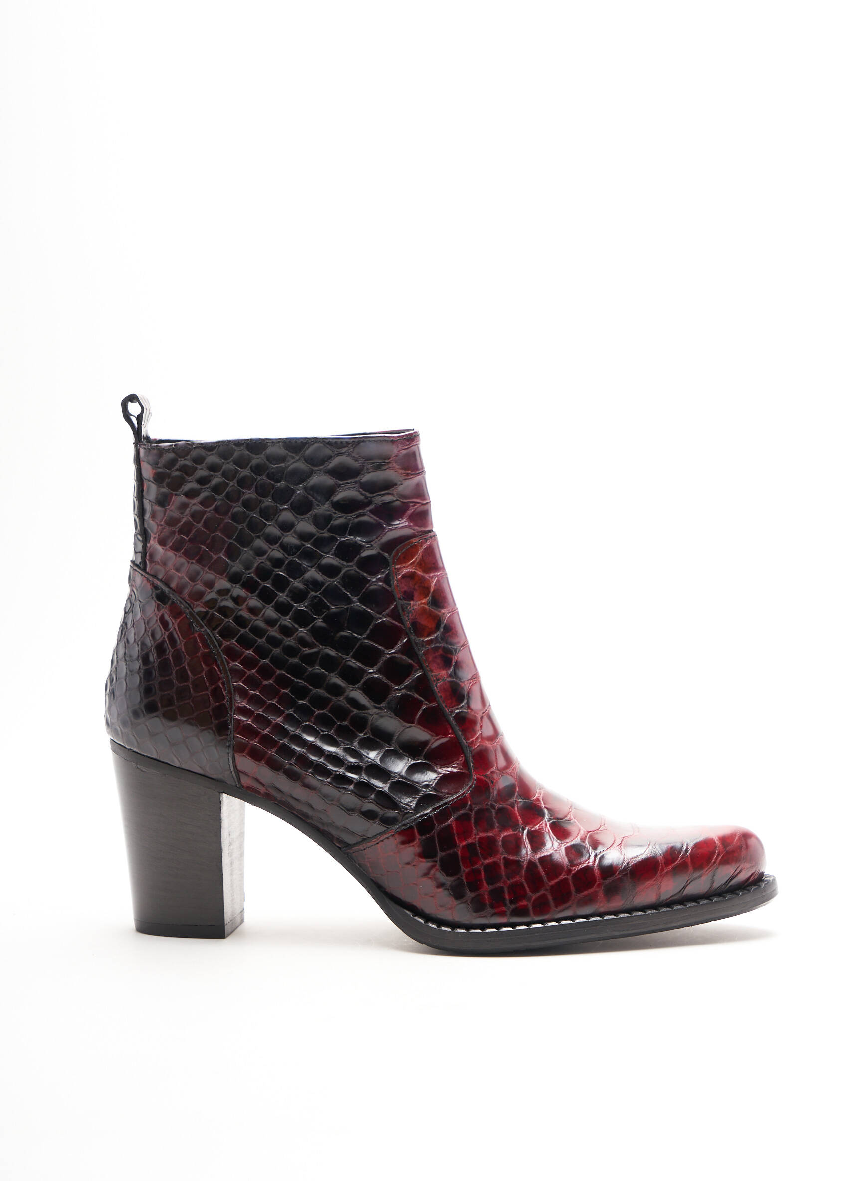 Regard Bottines Femme couleur rouge