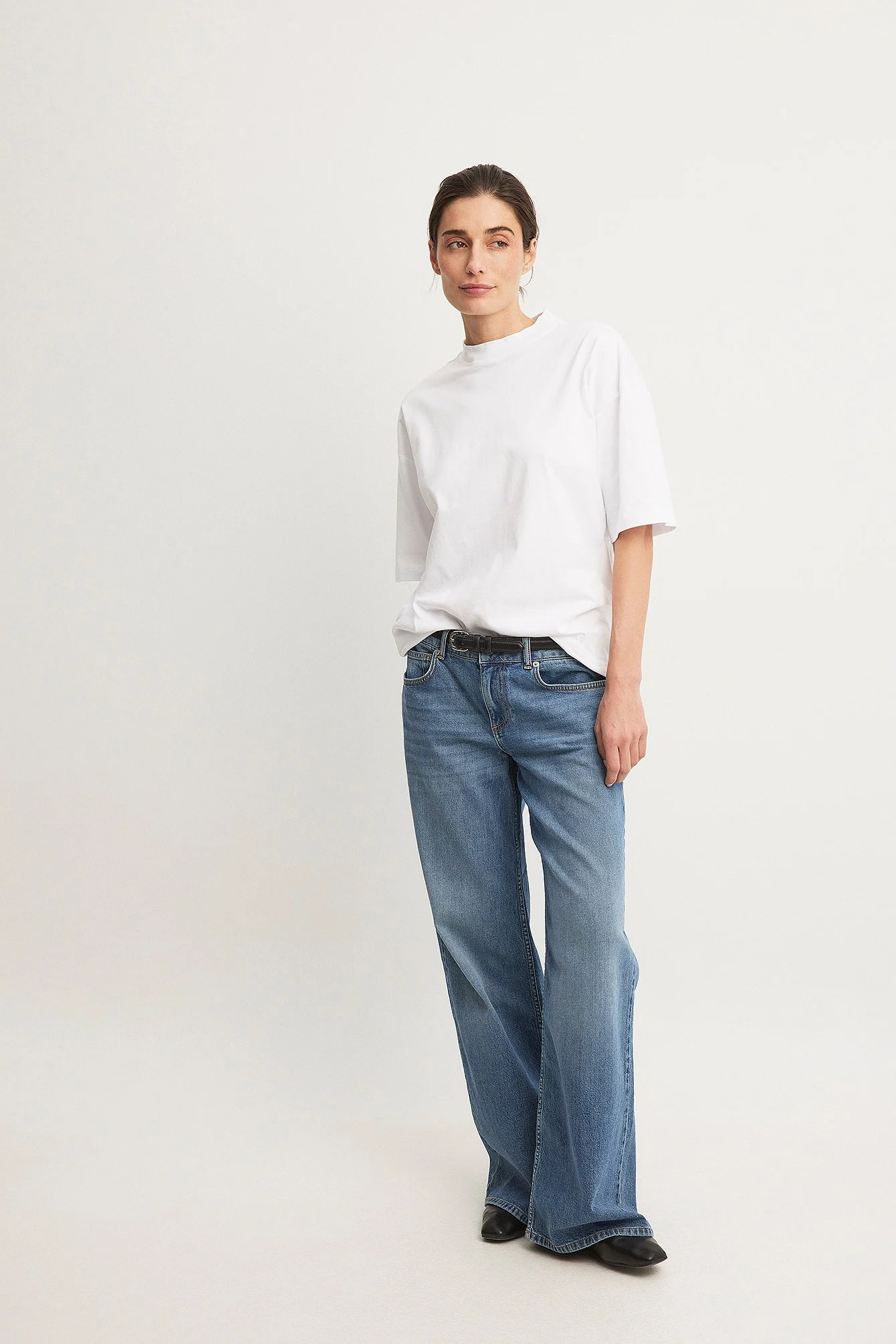 Oversize-T-Shirt mit versetzter Schulter