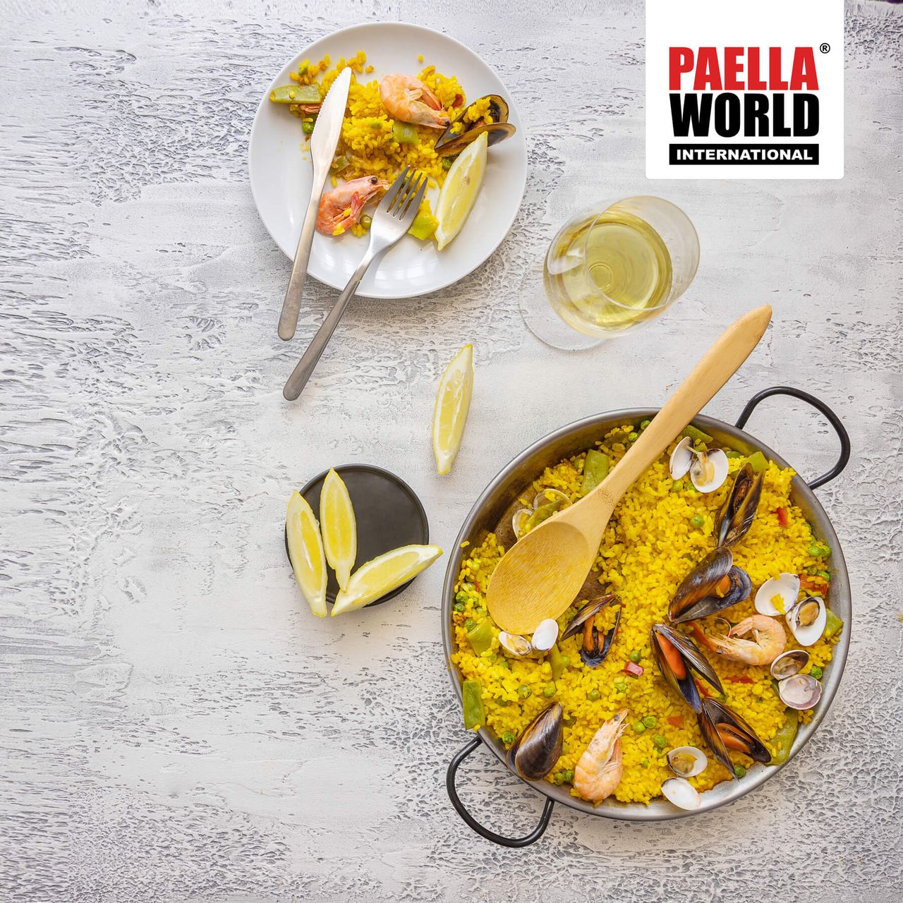 PaellaWorld International Paella World Original spanische Paella Pfanne Typ Valenciana 22cm Stahl poliert mit Griffen