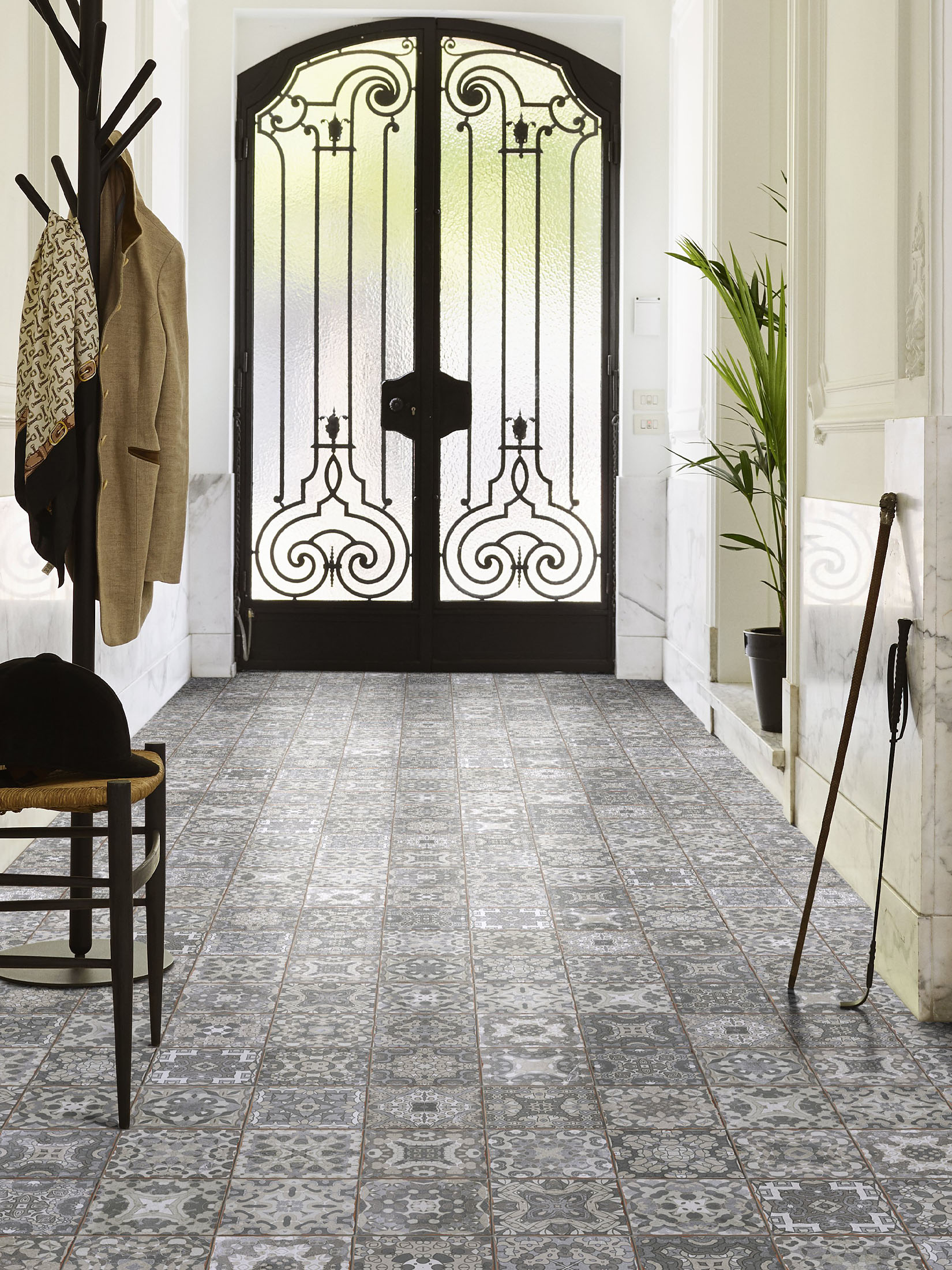 Almeria Vinyl-Rollenware, Antique Grey 370M