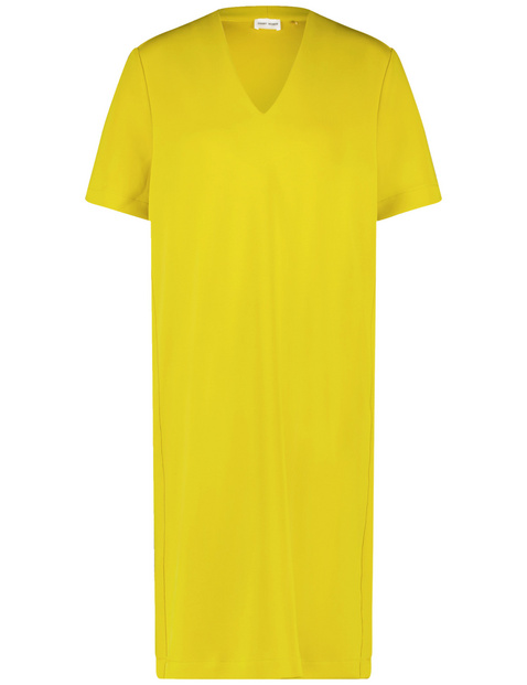 Fließendes Kleid