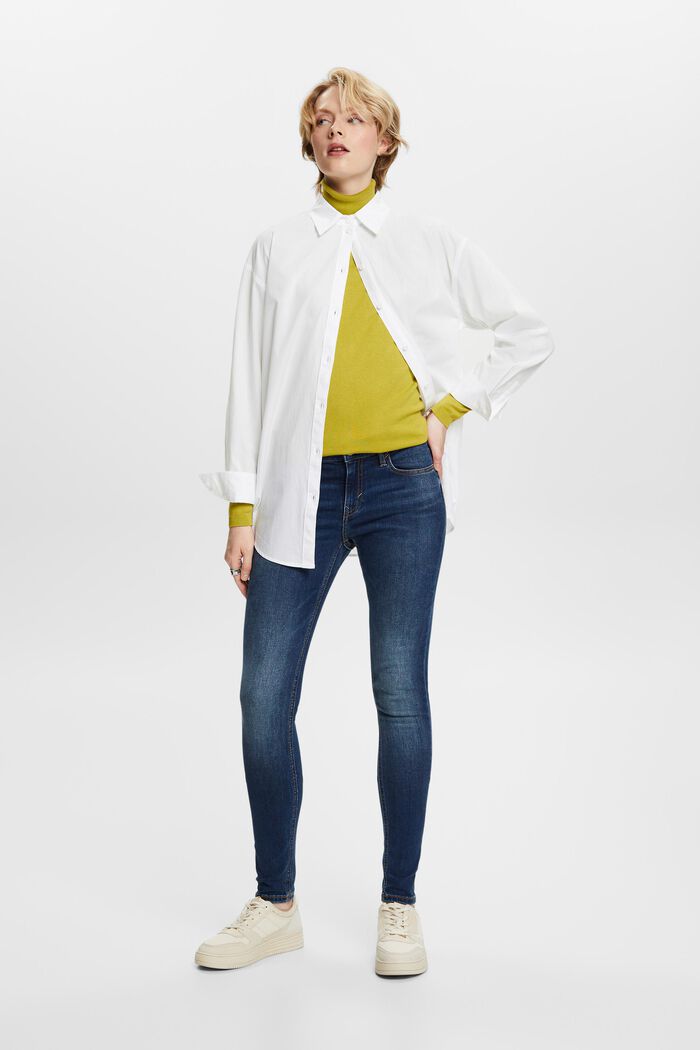 Recycelt: Skinny Stretchjeans mit mittelhohem Bund