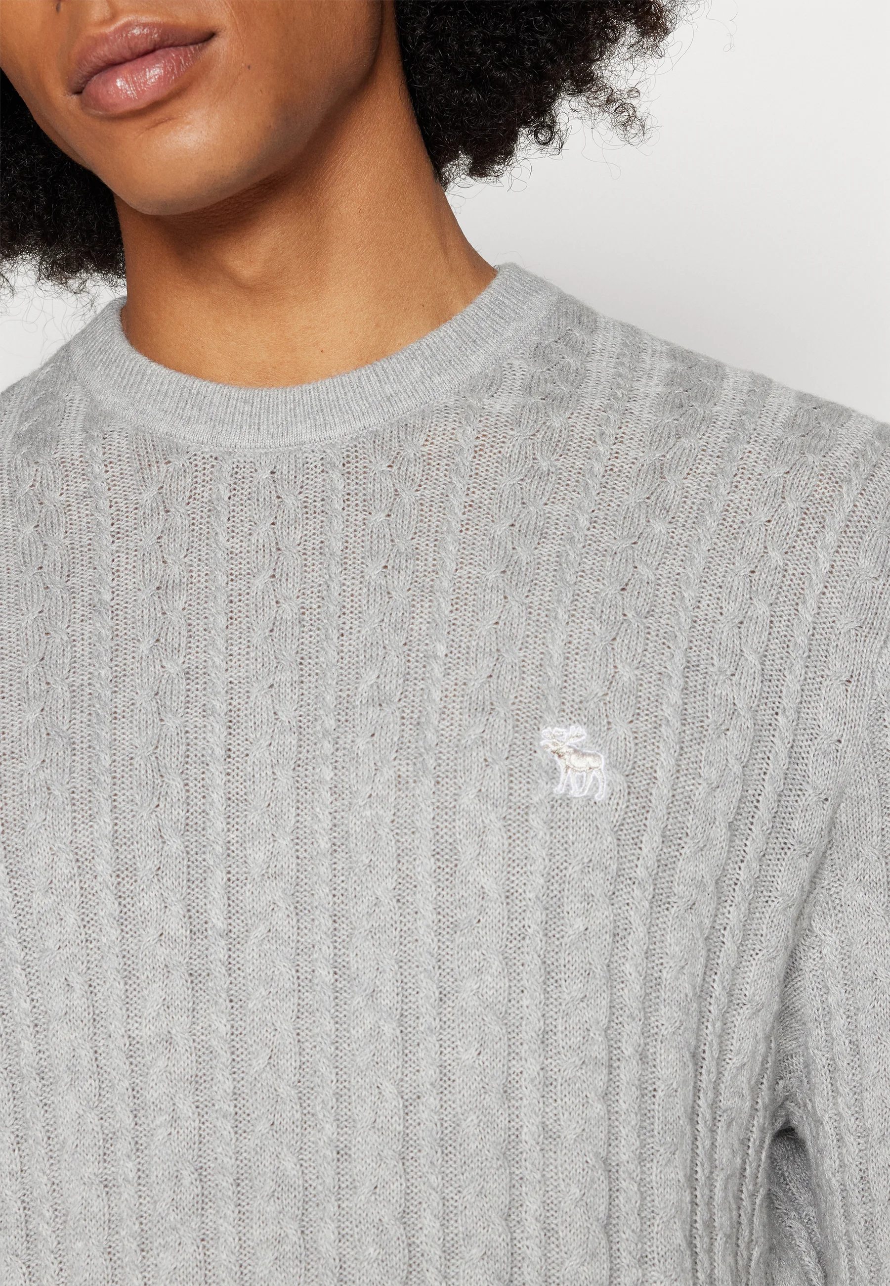 Suéter de cuello redondo Icon de Abercrombie & Fitch - Suéter