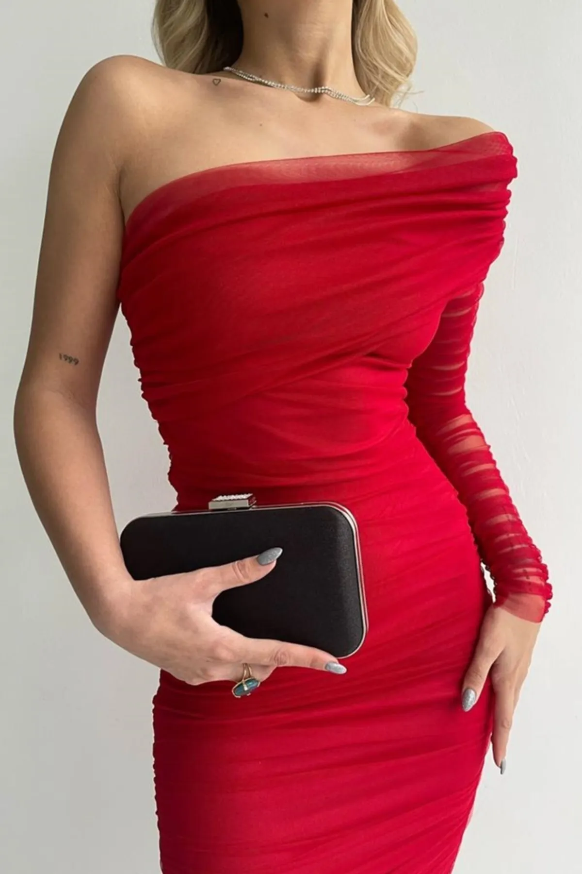 bayansepeti  Gefütterter Tüllstoff, One-Sleeve-Detail, schmale Passform, Midi-Länge, rotes Bleistiftkleid, Verlobungskleid 109