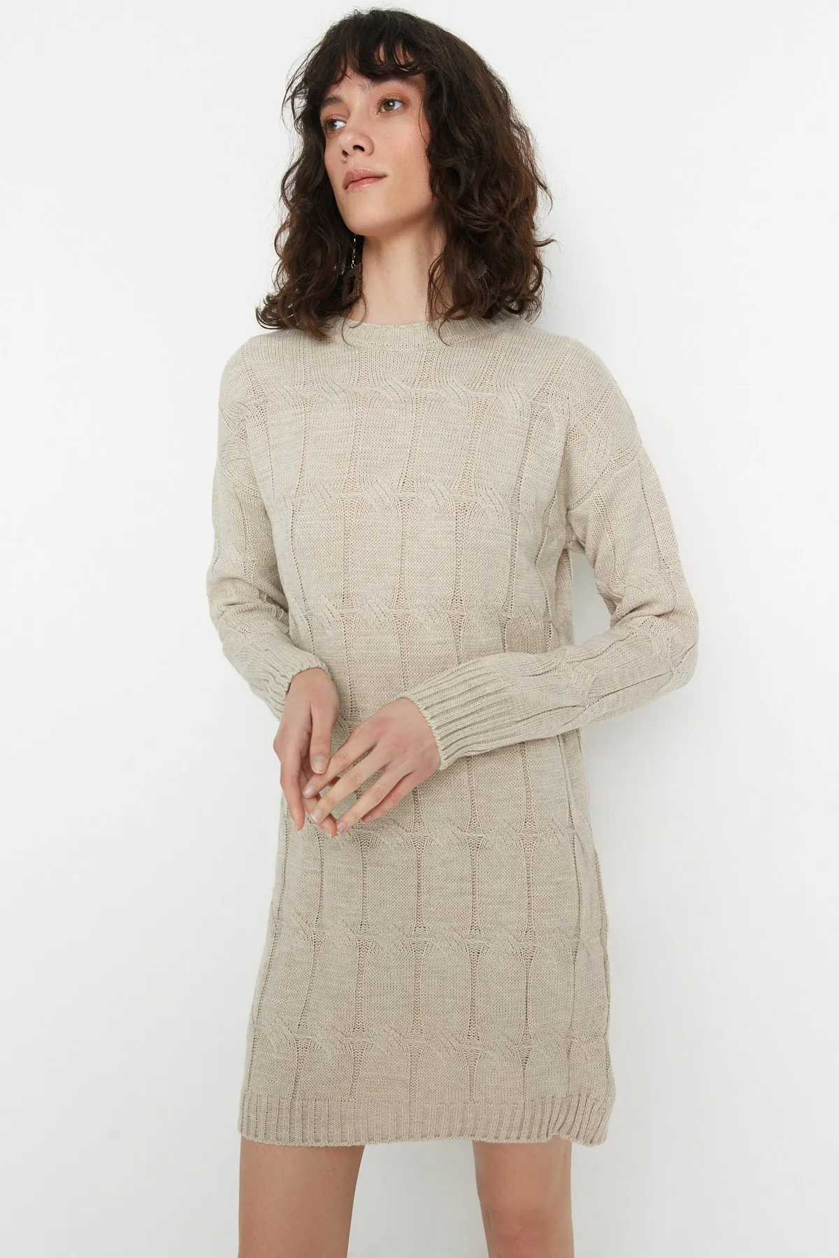 Trendyol Collection  Steiniges Mini-Strickkleid aus Haarstrick TWOAW22EL0027